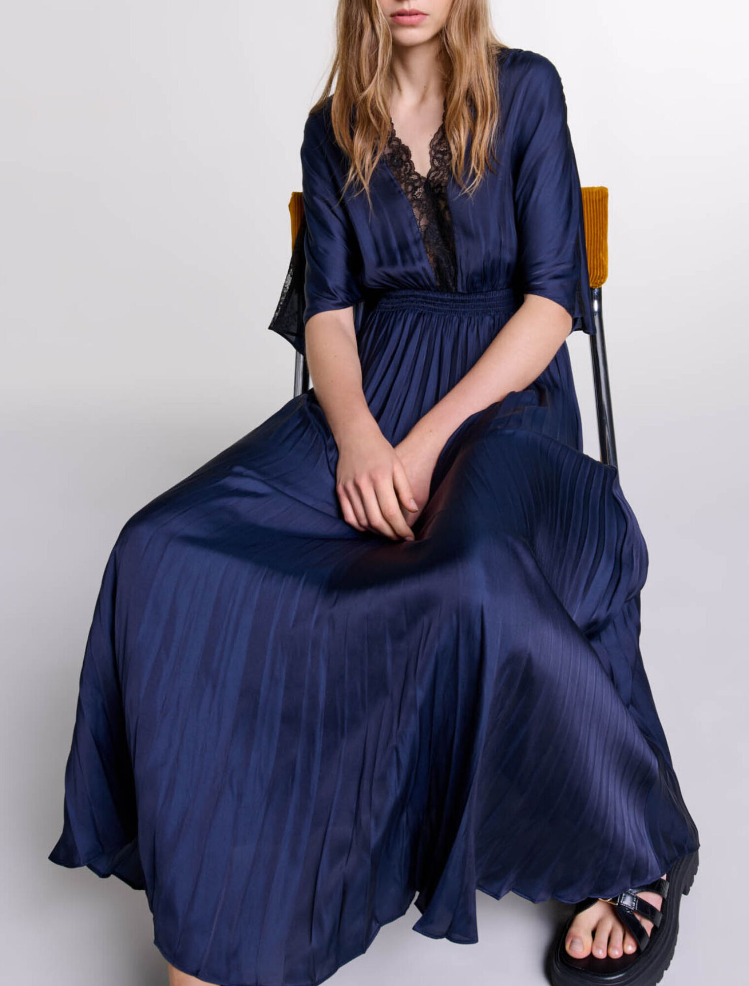 Pleated maxi dress with lace