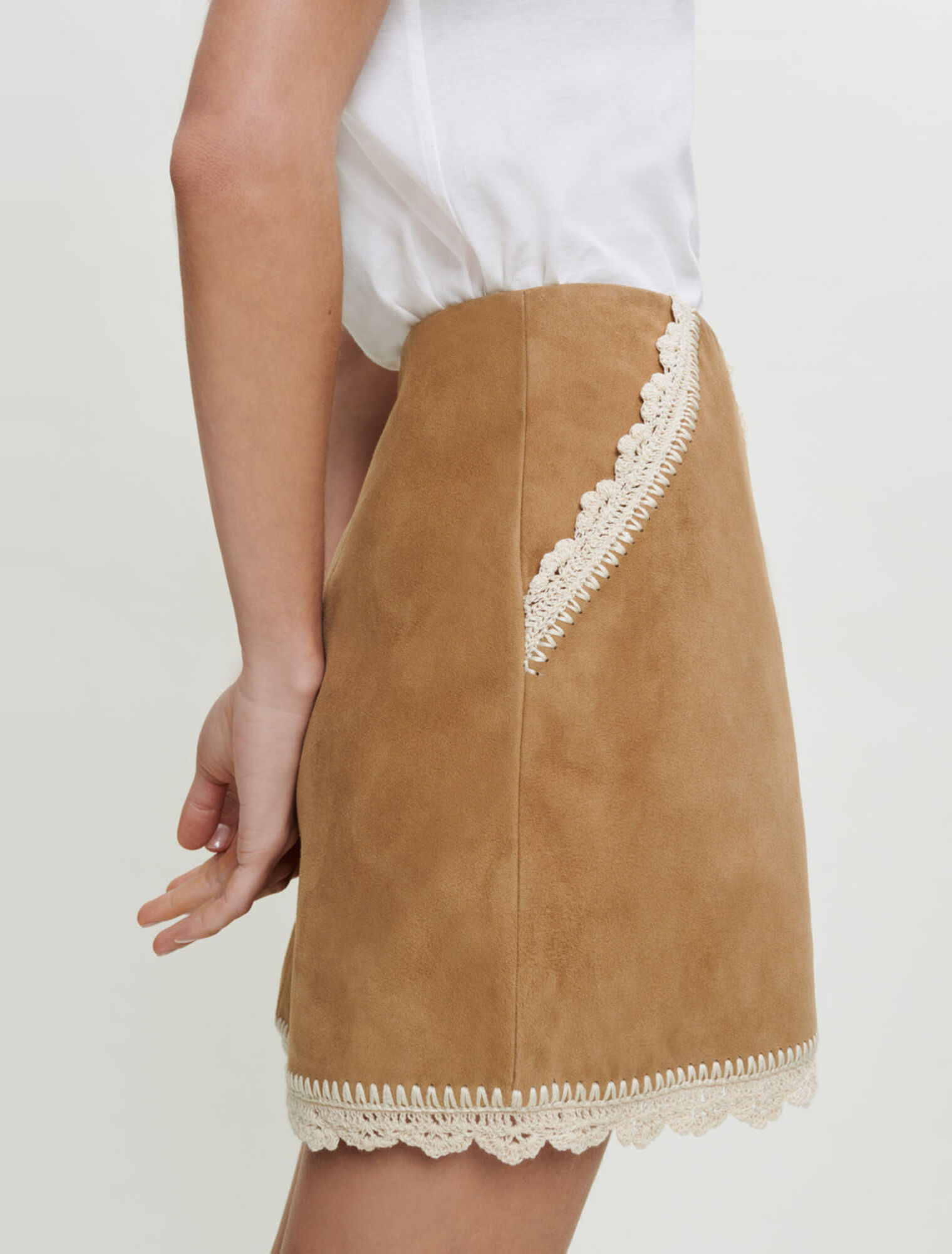 Suede skirt with crochet trim