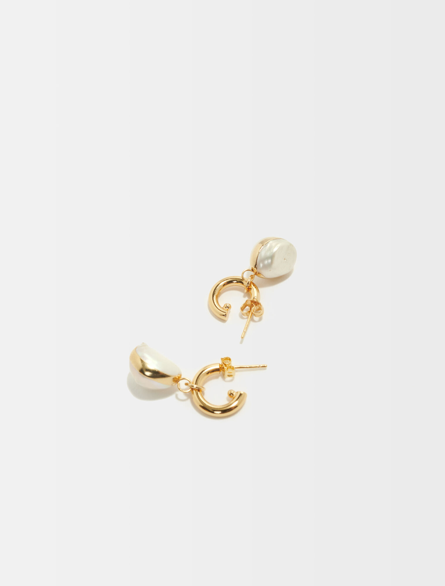 Cultured pearl earrings