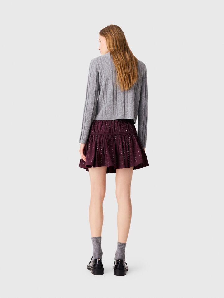 Removable poplin collar sweater