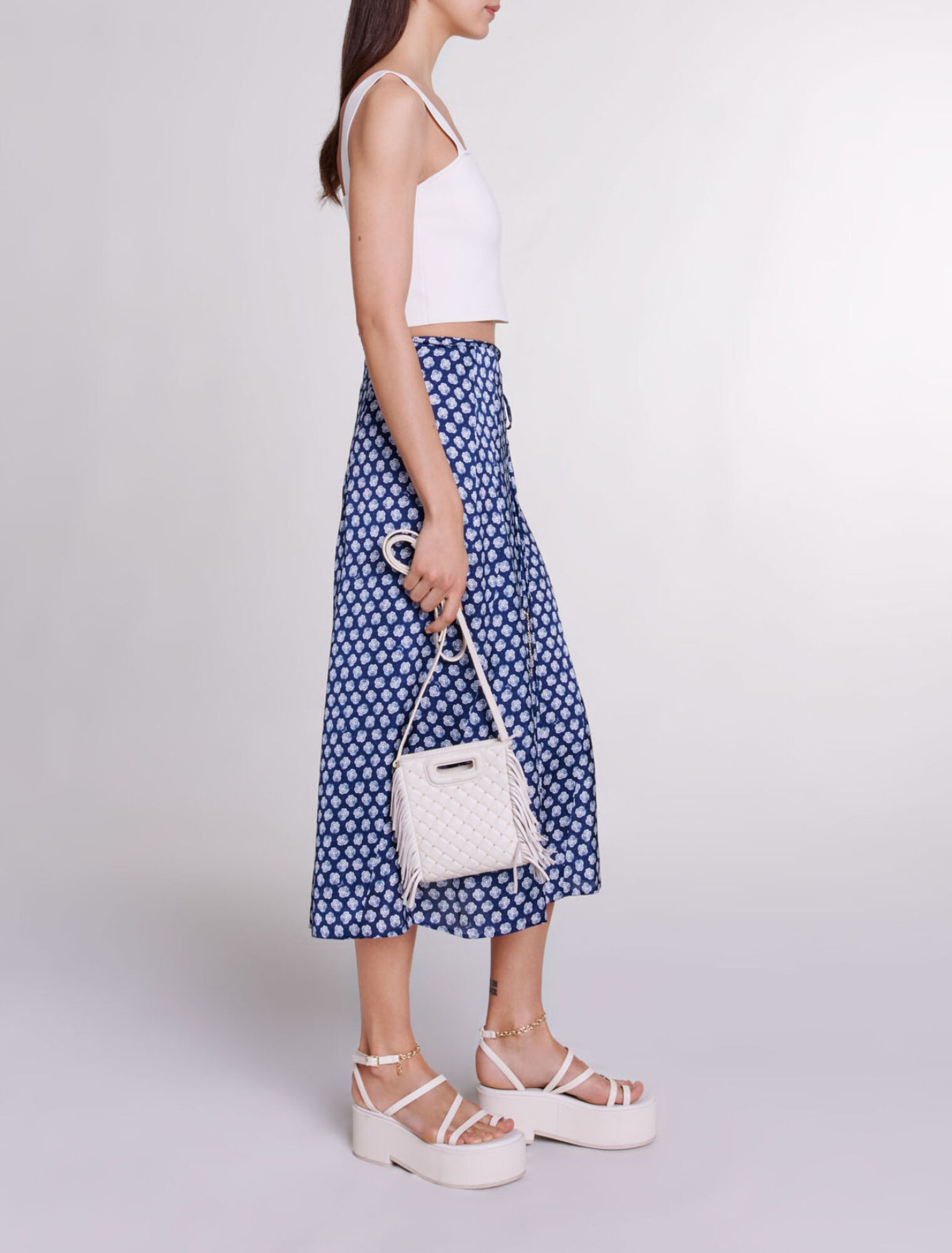 Mid-length satin-effect skirt