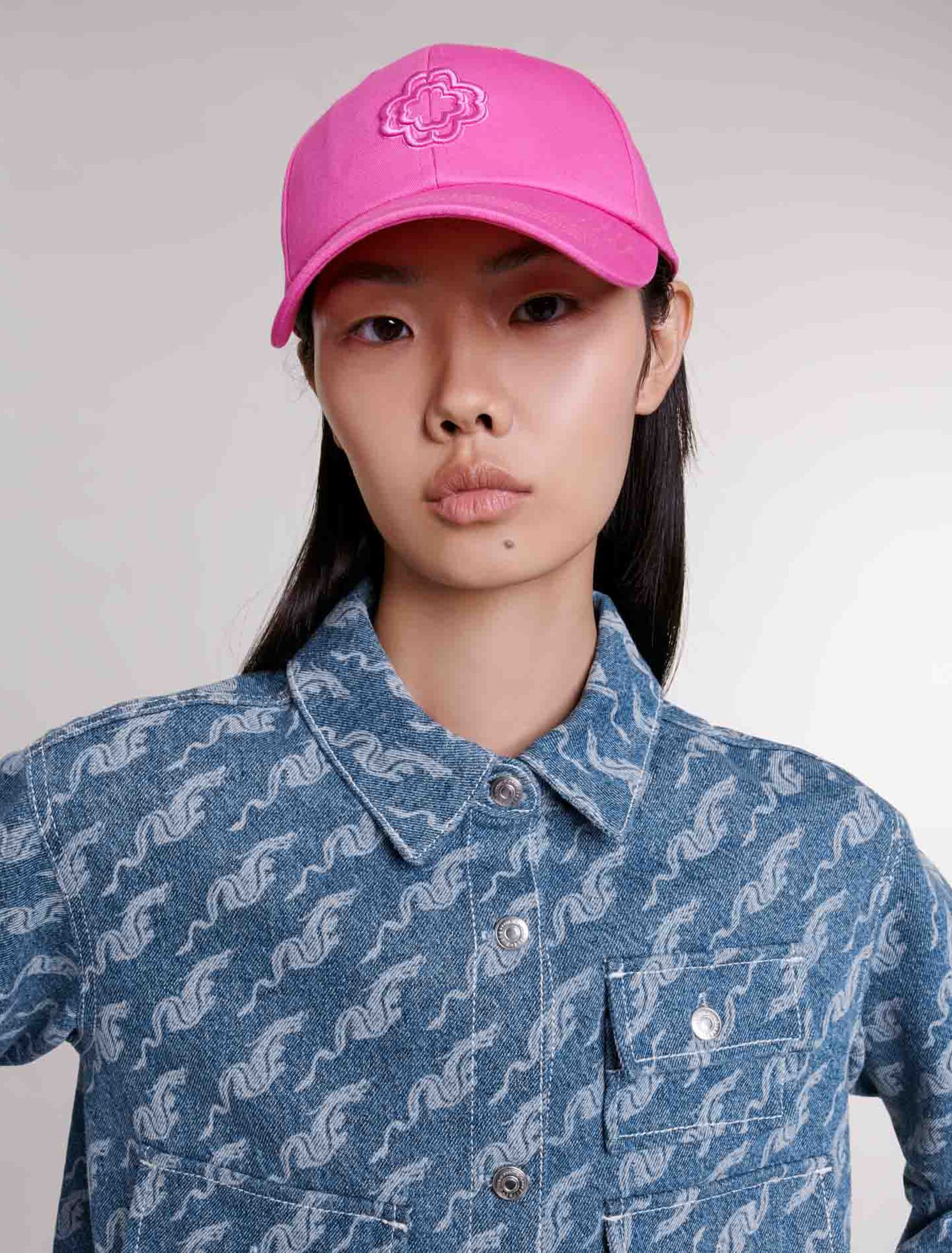 Clover cap