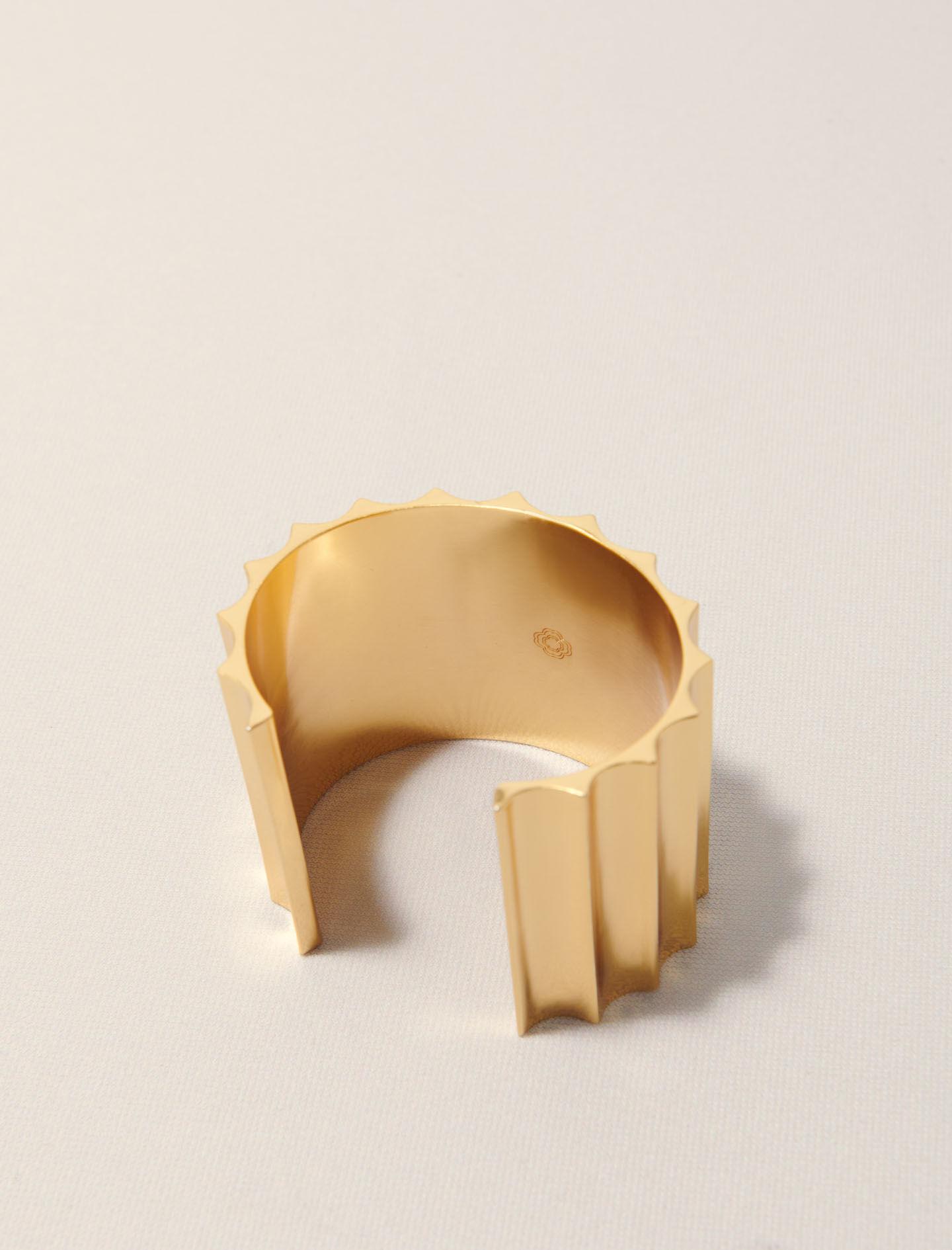 小物 marge tokyo Suede ruffle cuffs Suede ruffle scarf (black) - MARGE Online Shop