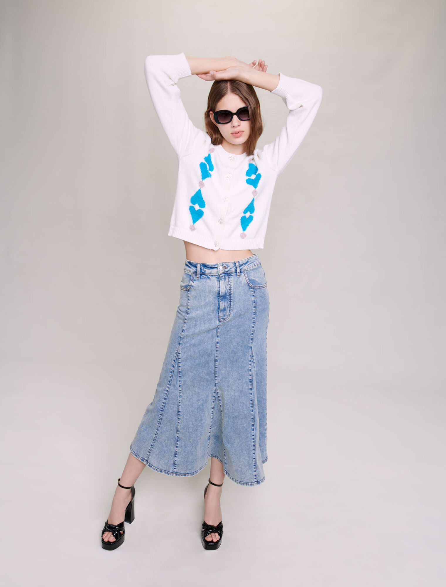 Rhinestone heart cropped cardigan