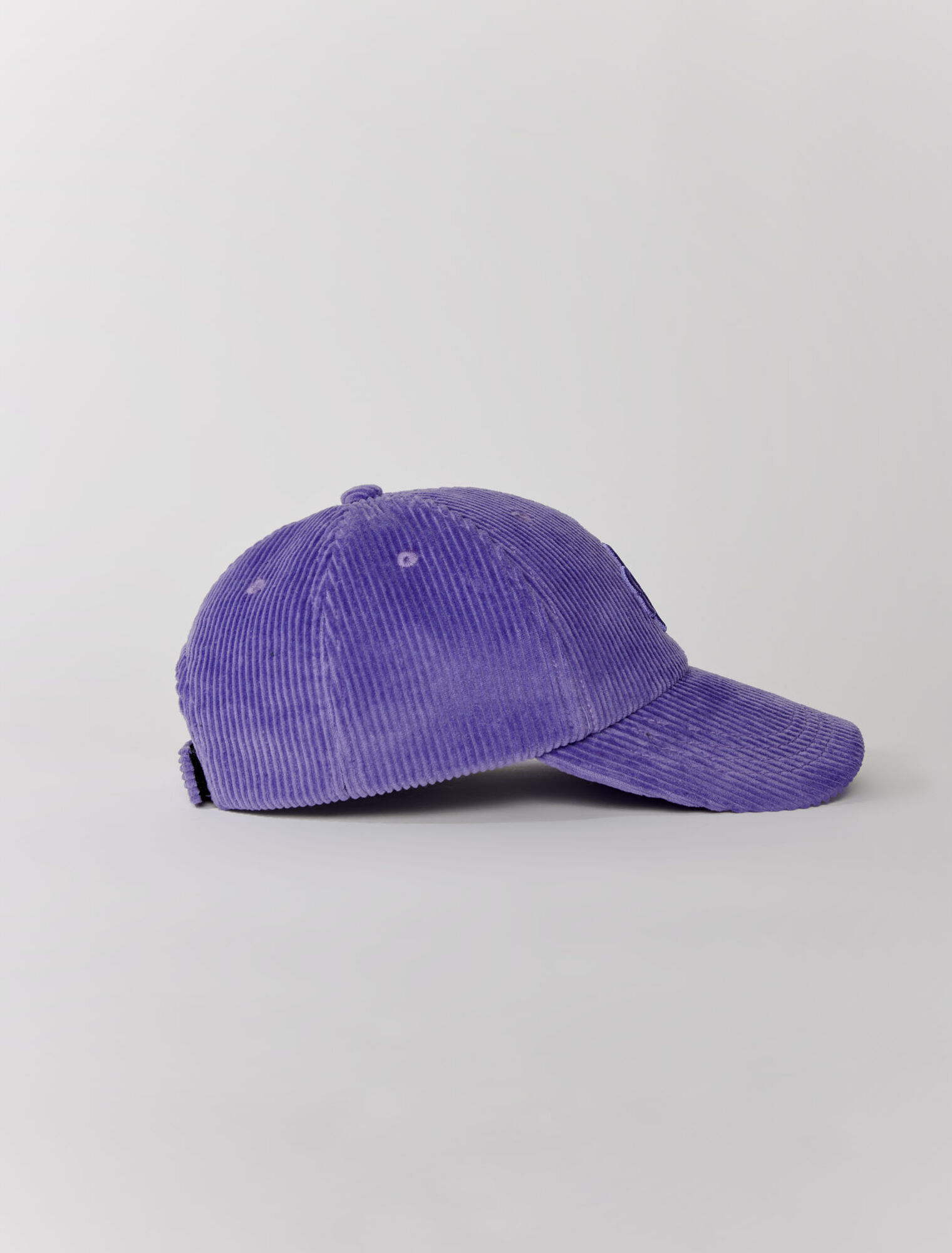 Cap in velvet