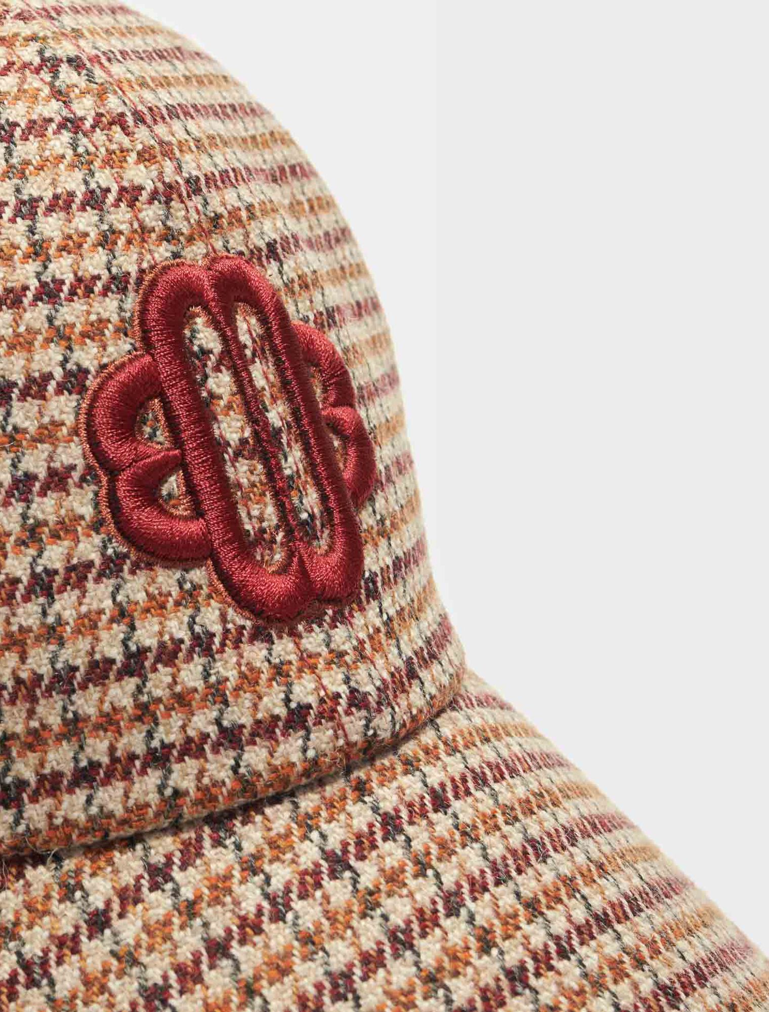 Houndstooth cap