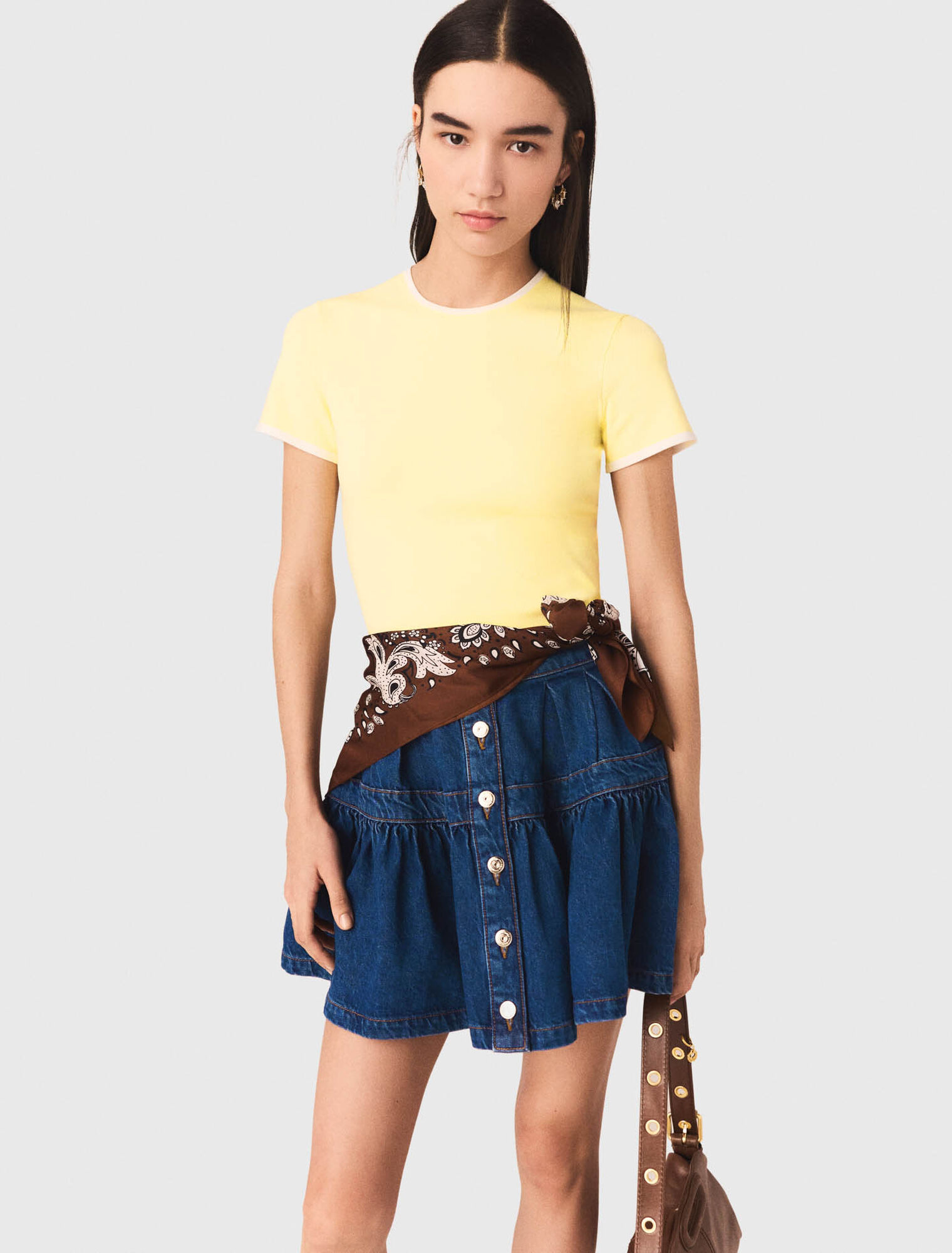 Round back cut-out sweater