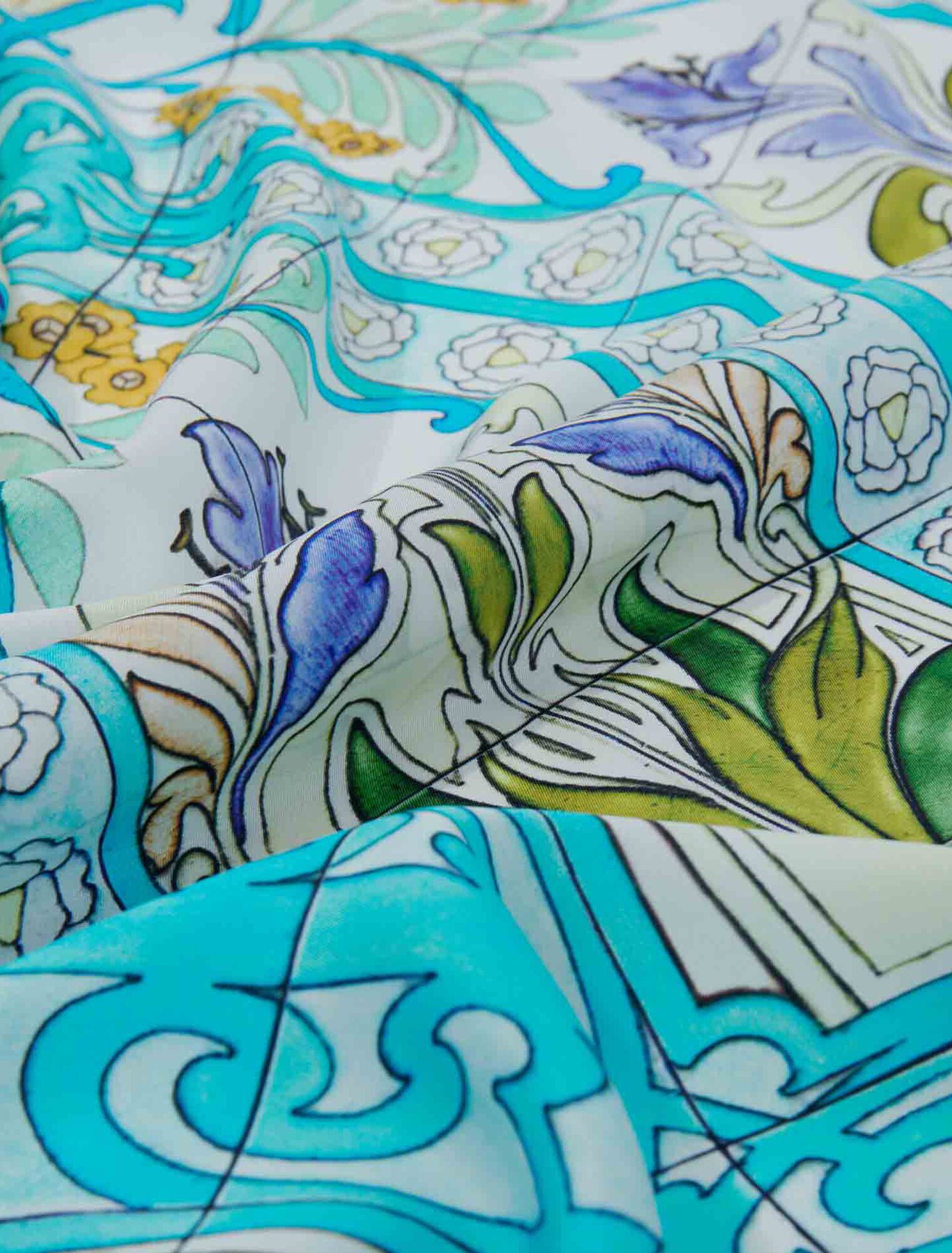 Mosaic pattern silk scarf