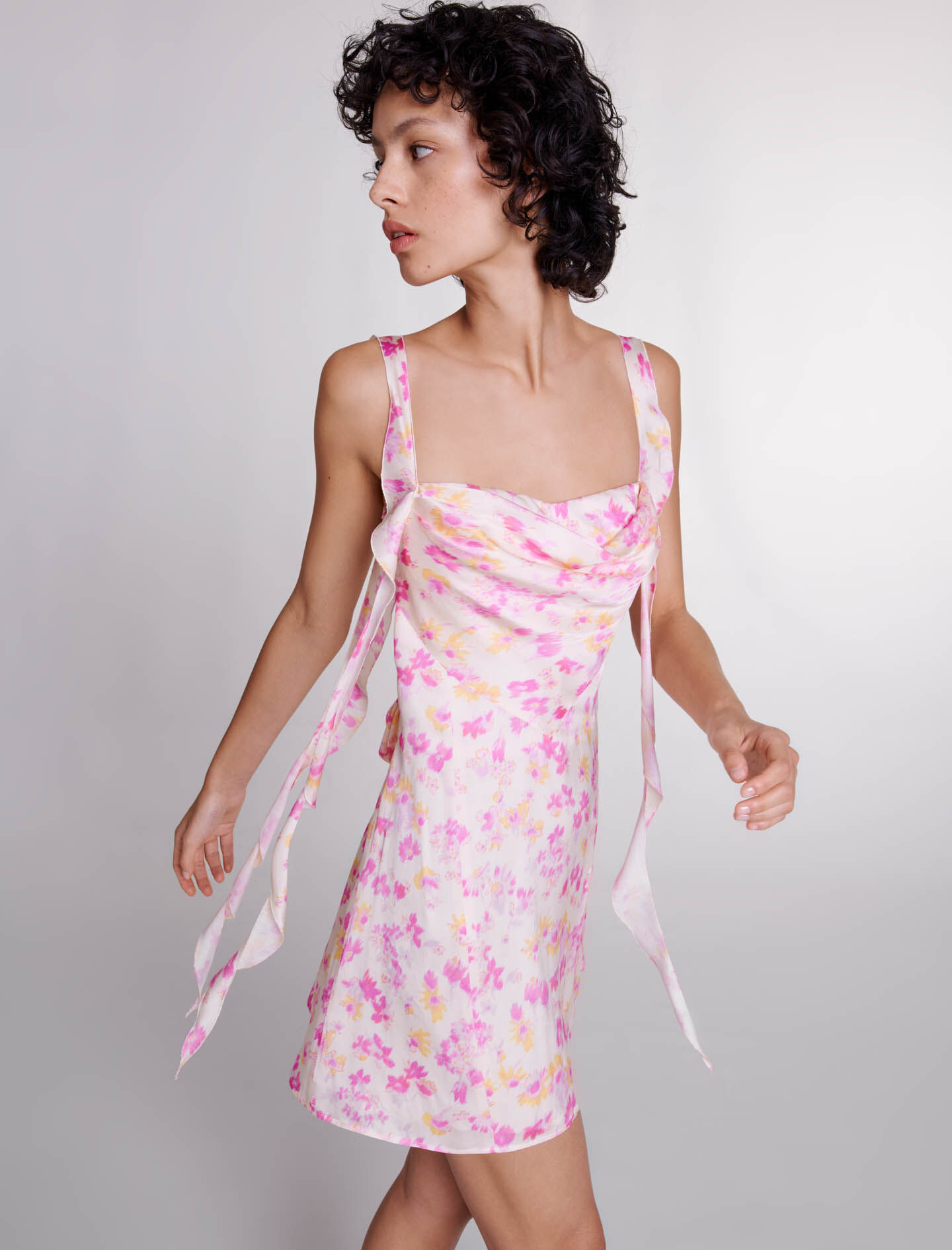 amail フラワーボックスドレス　Mini flower box dress Alva Satin Floral Mini Dress– ASTR the Label