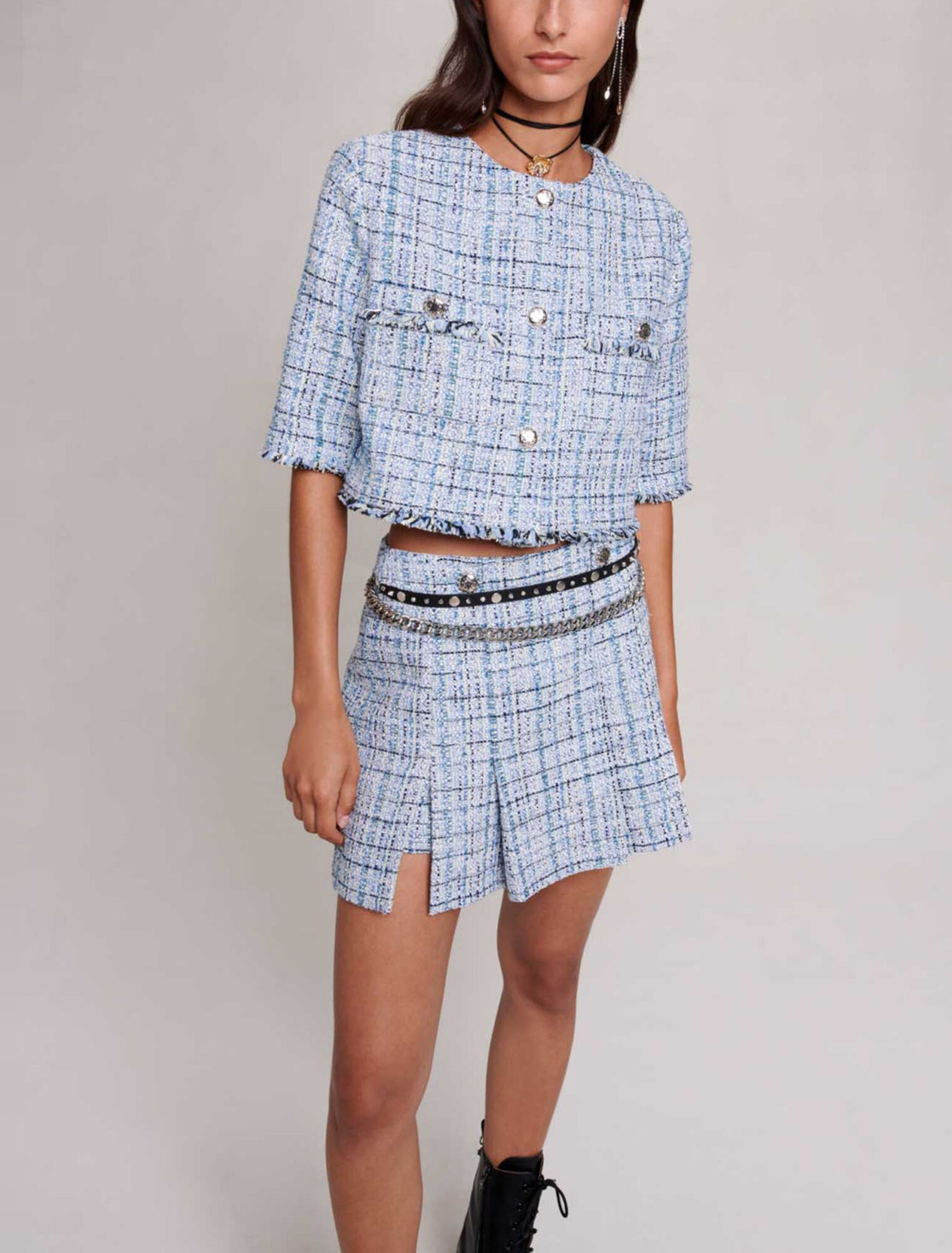Short pleated skirt