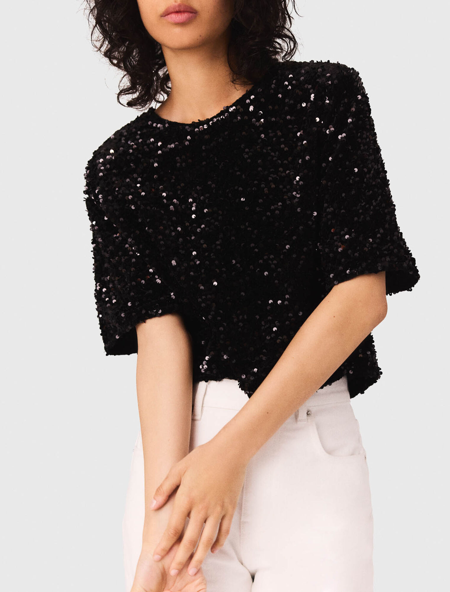 Sequinned velvet top
