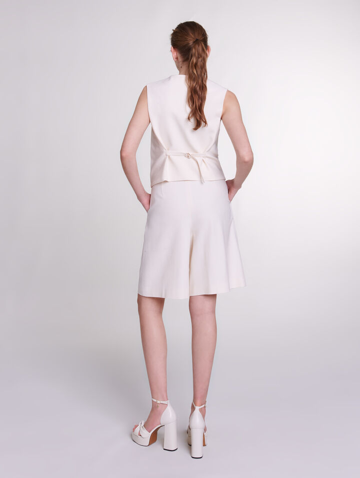 Pleated Bermuda shorts
