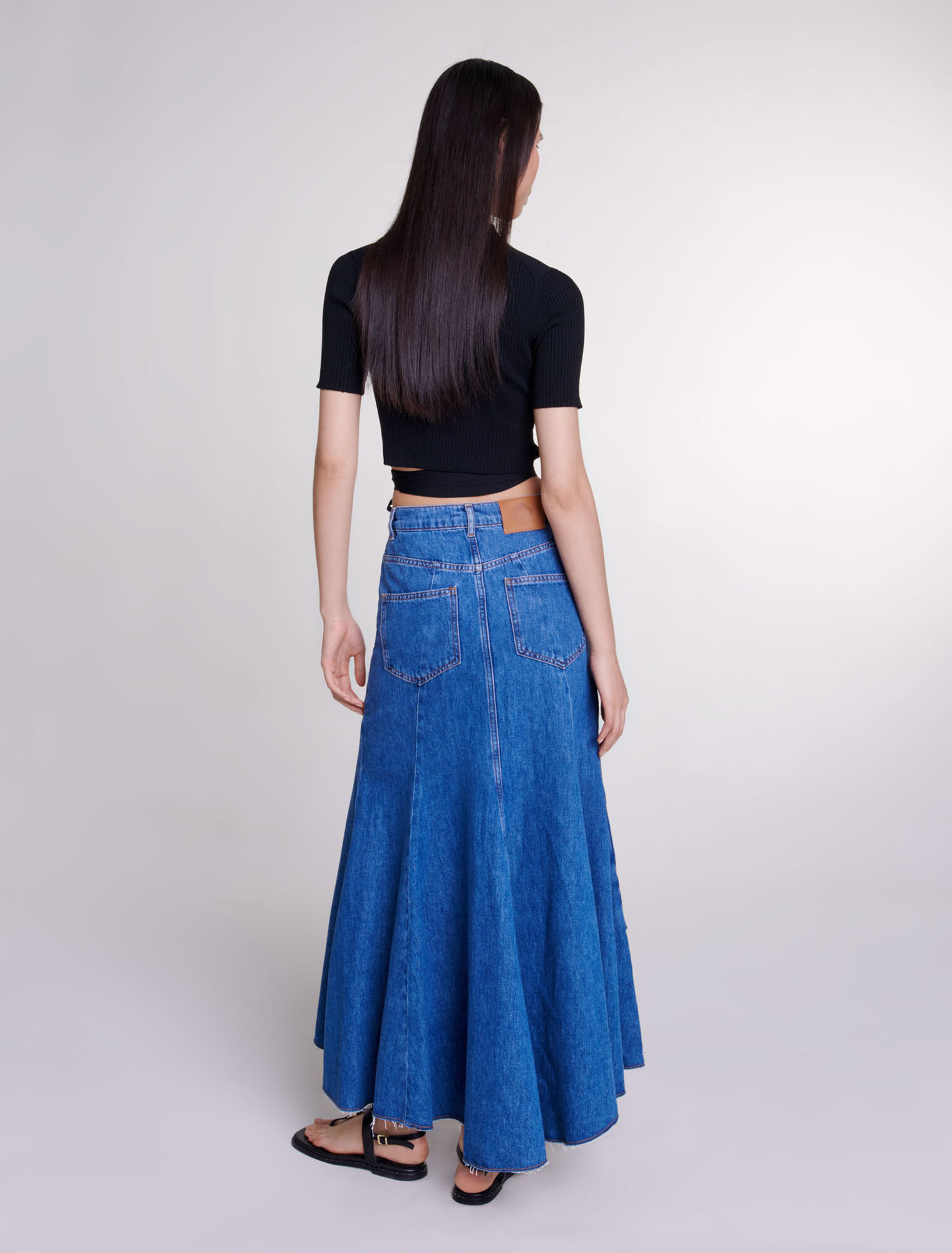 Criss-cross cropped top