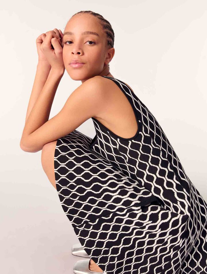 Mini patterned knit dress
