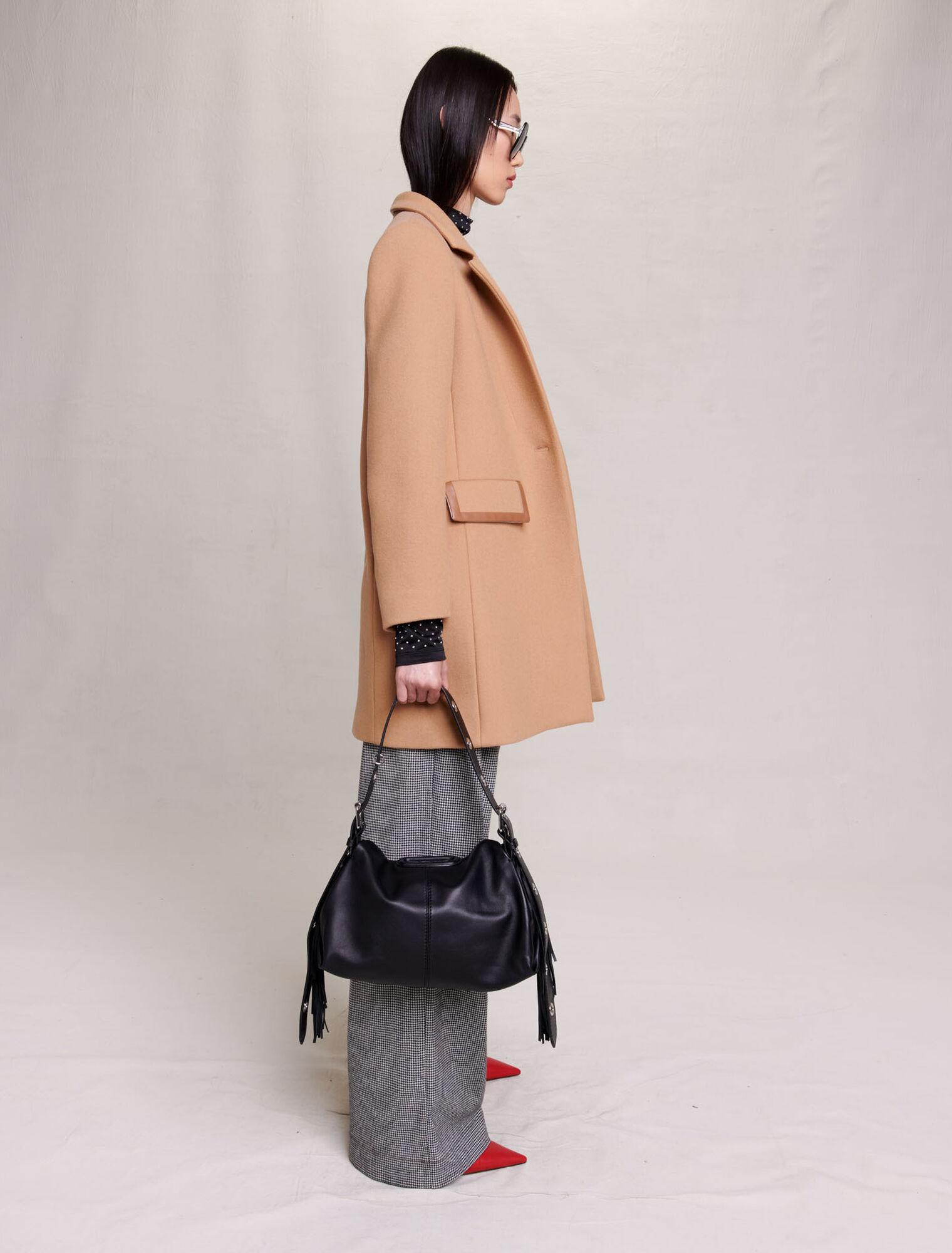 Structured mid-length coat