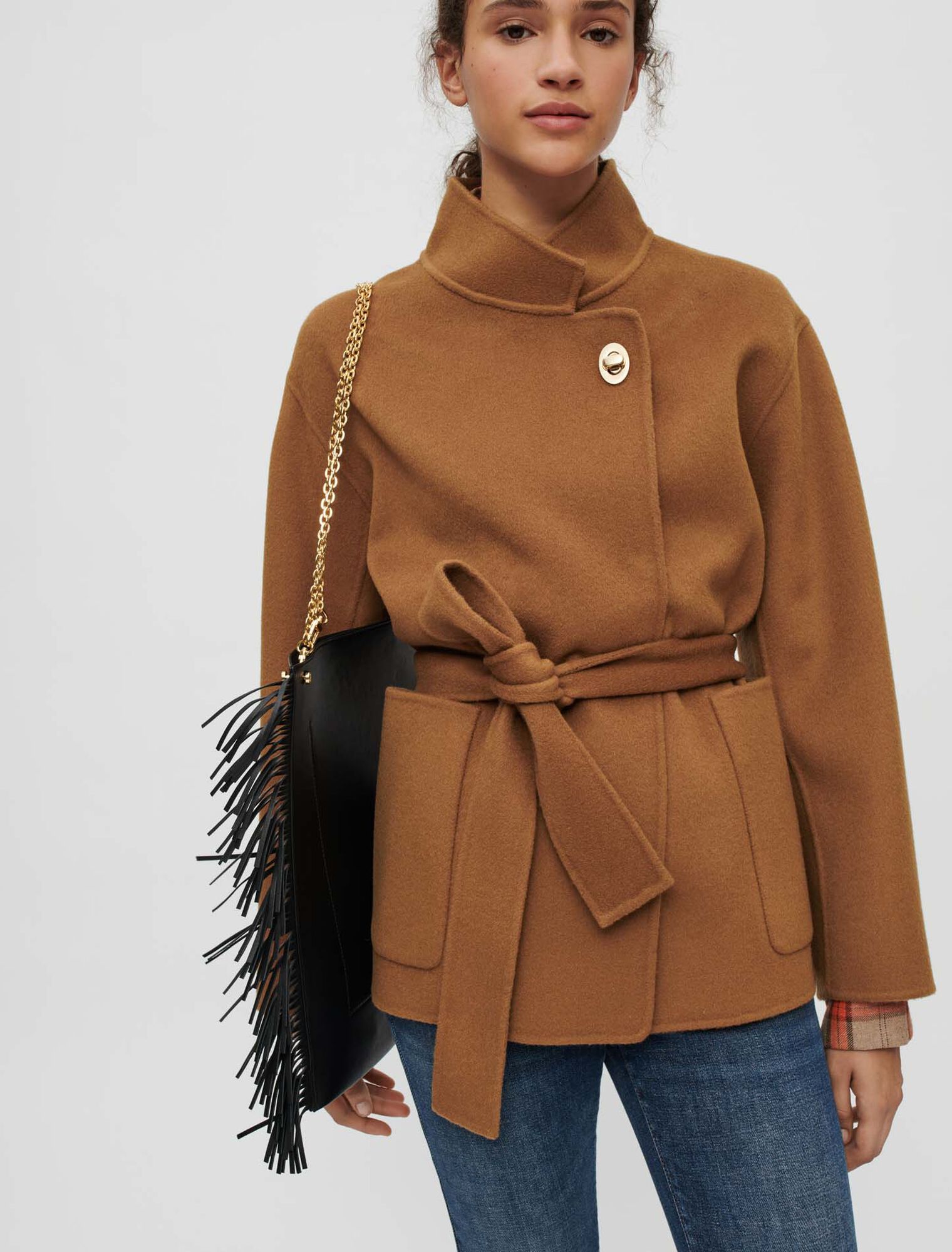 Smooth double-faced jacket with belt