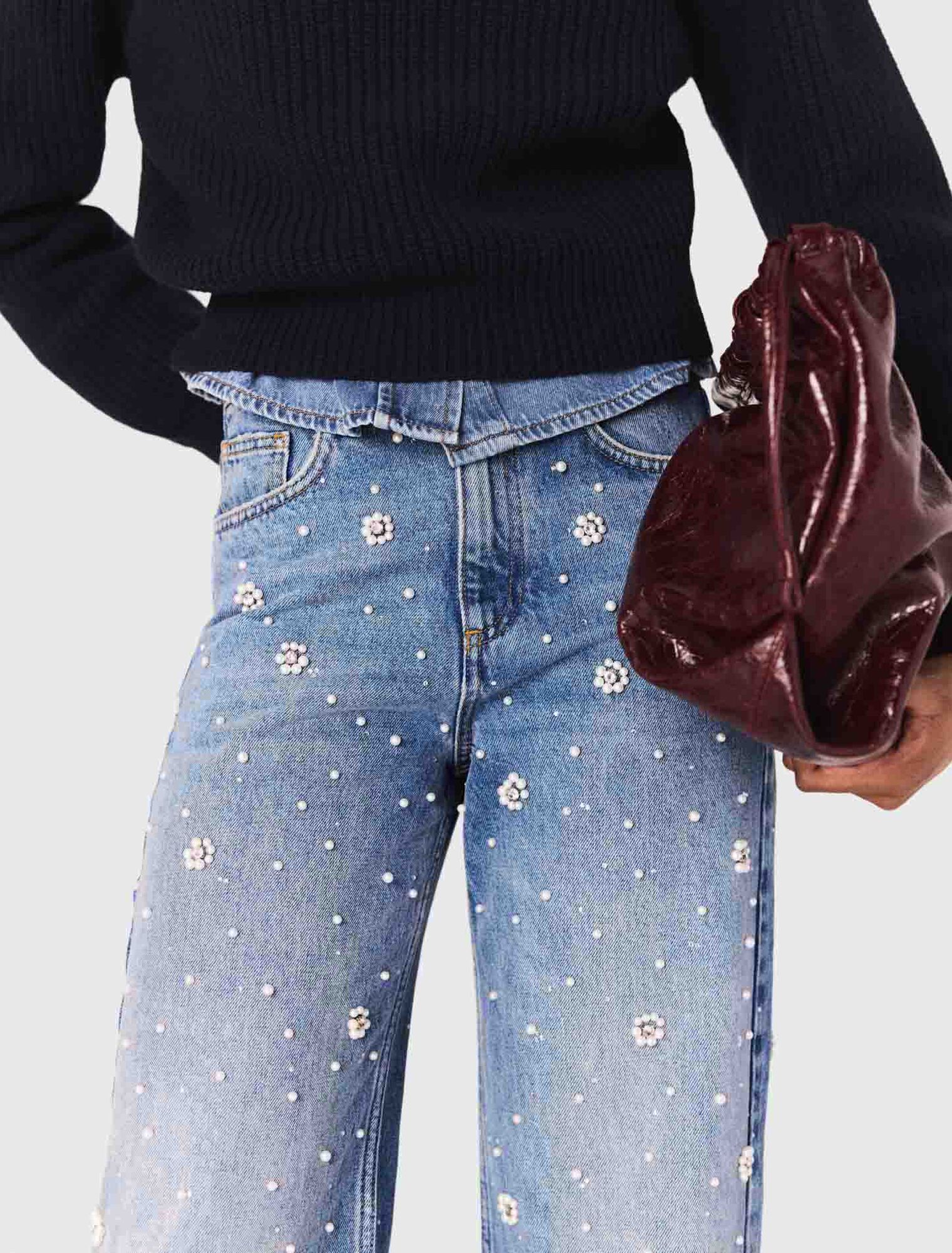 Wide-leg embroidered jeans