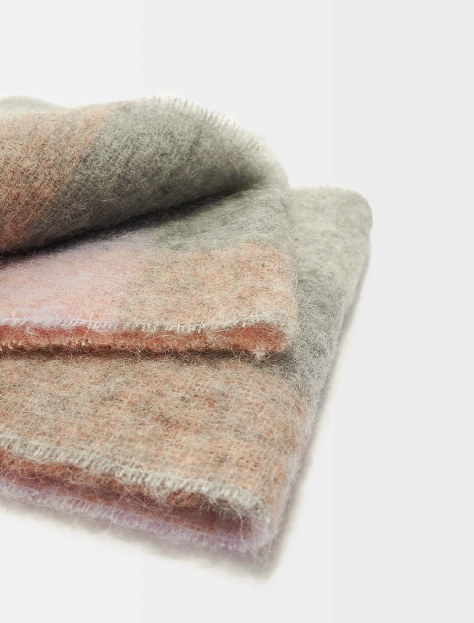 Checked wool and alpaca scarf