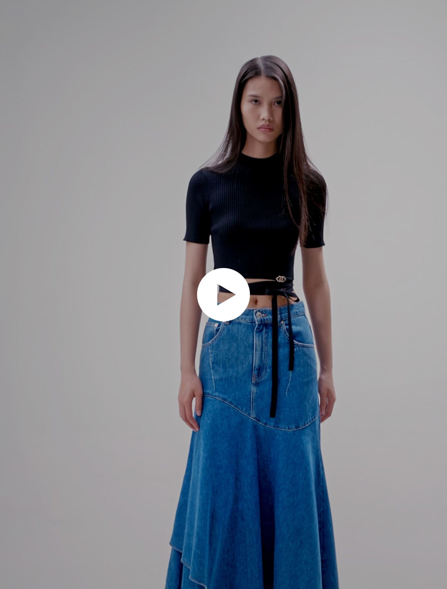 Criss-cross cropped top