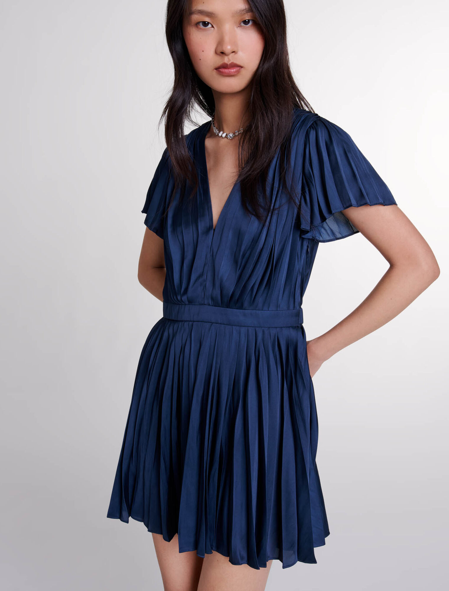 Short pleated dress 
