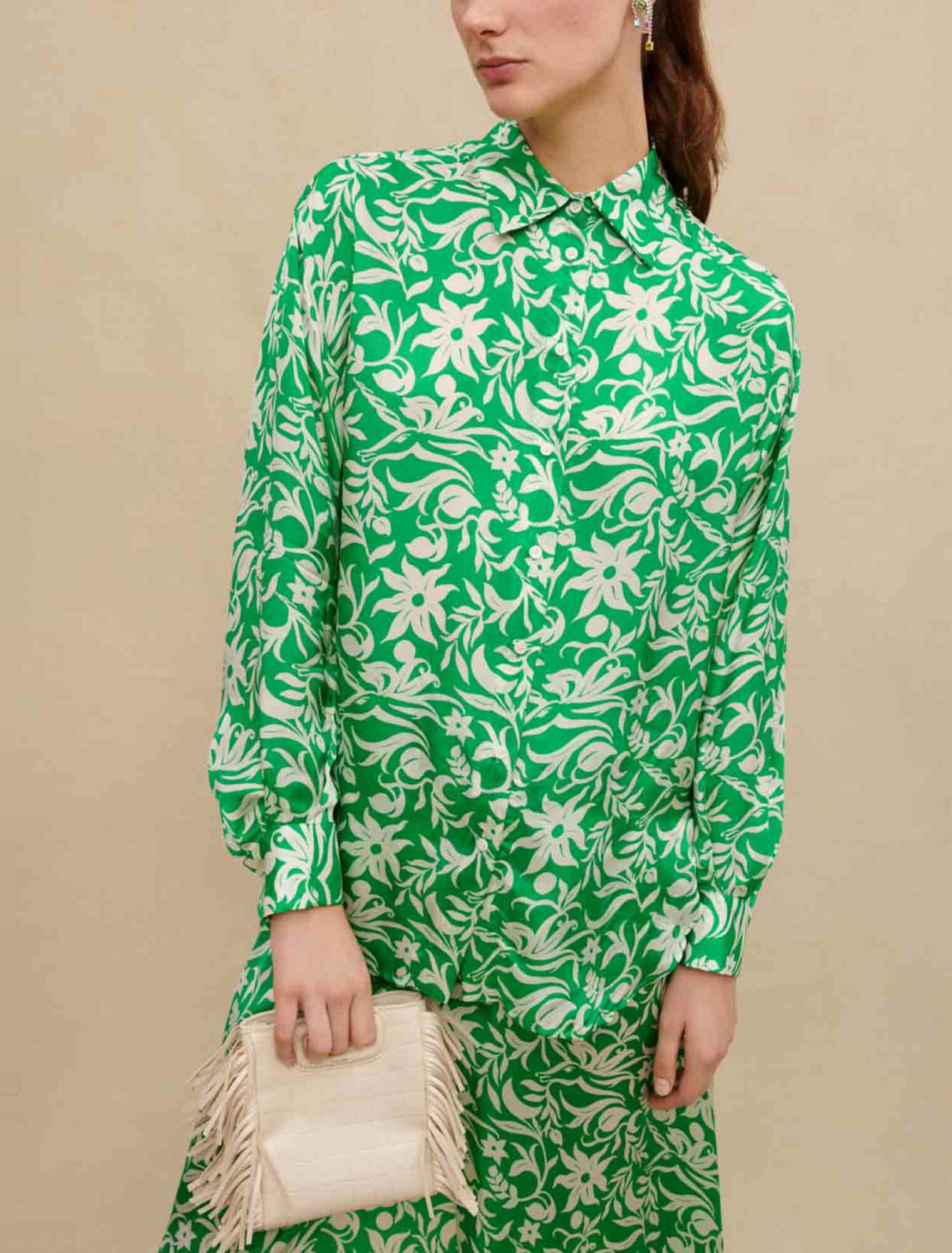 Printed satiny shirt