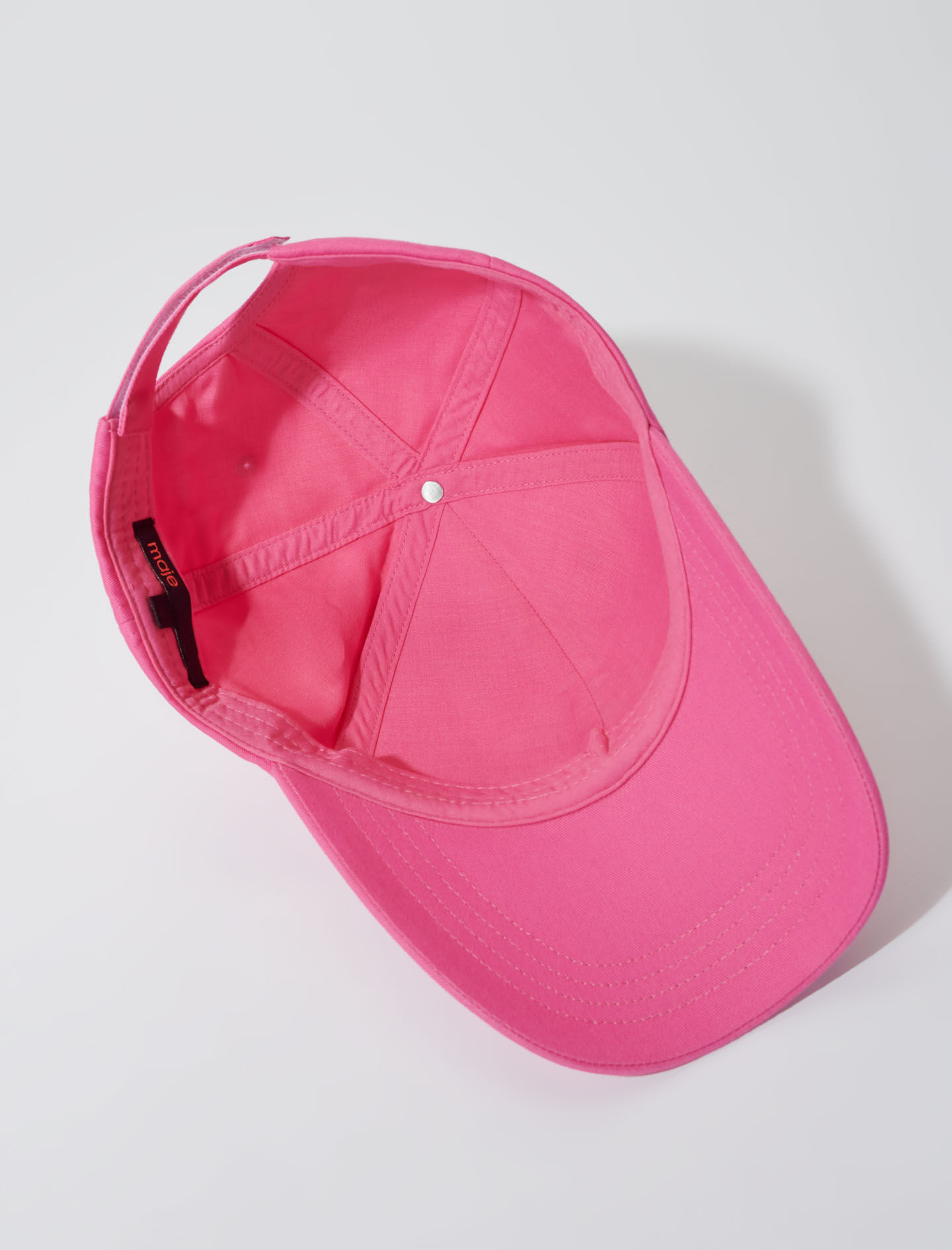 Clover cap