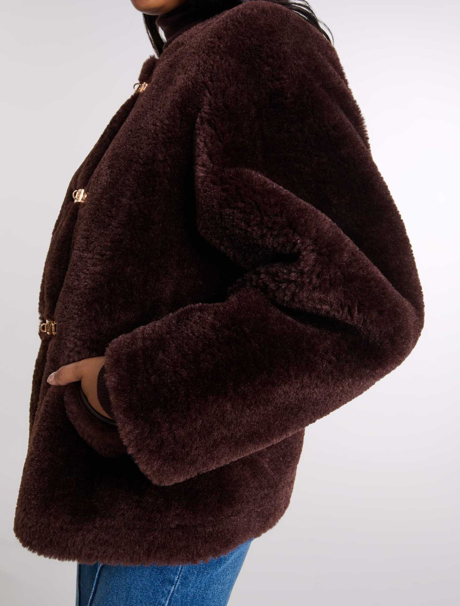 Short faux fur coat