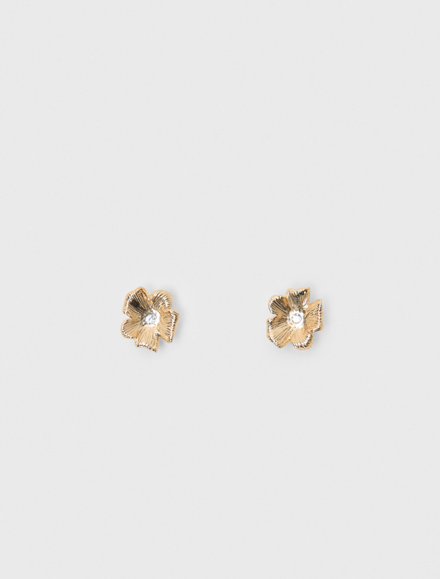 Flower stud earrings