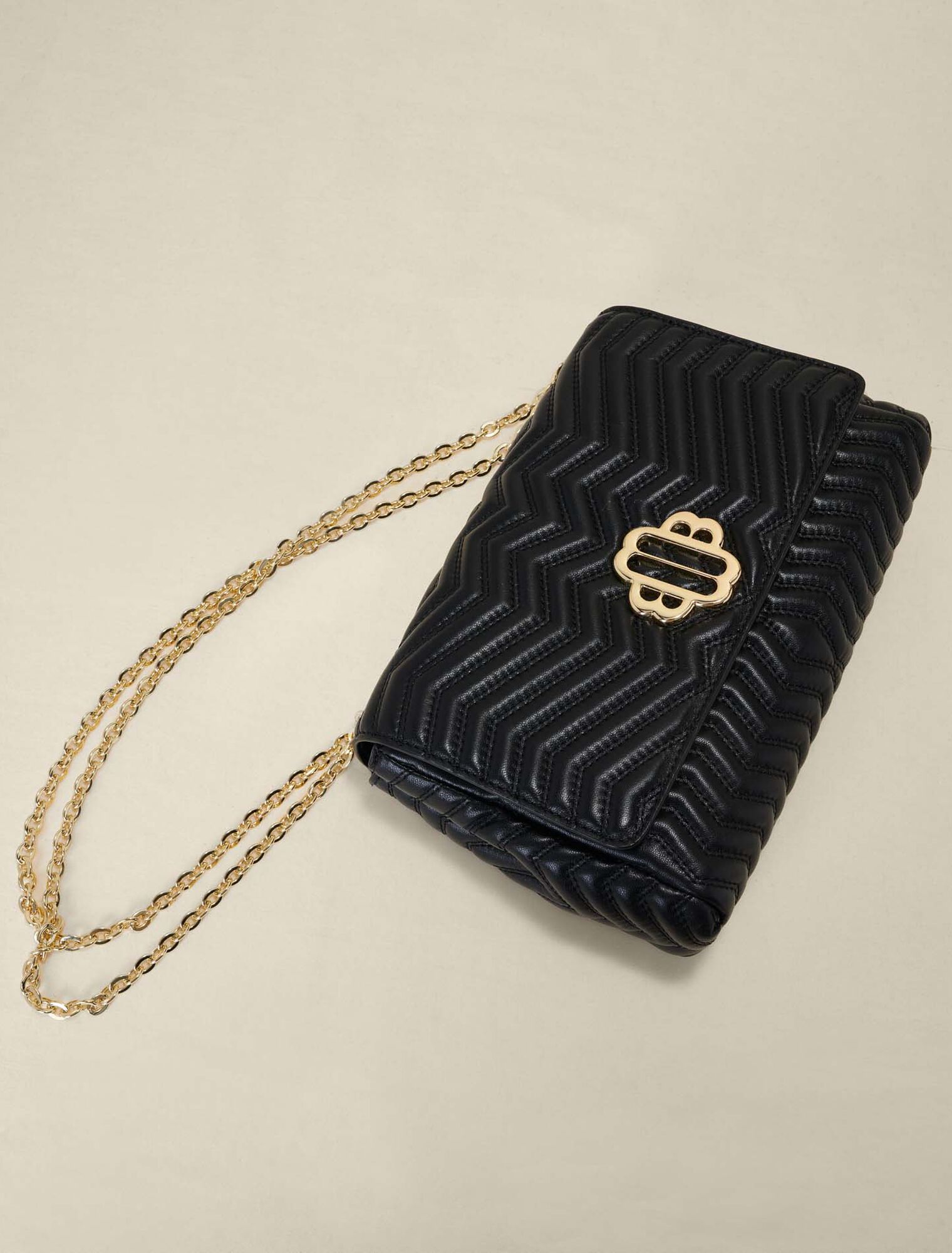 Leather bag with chain strap
