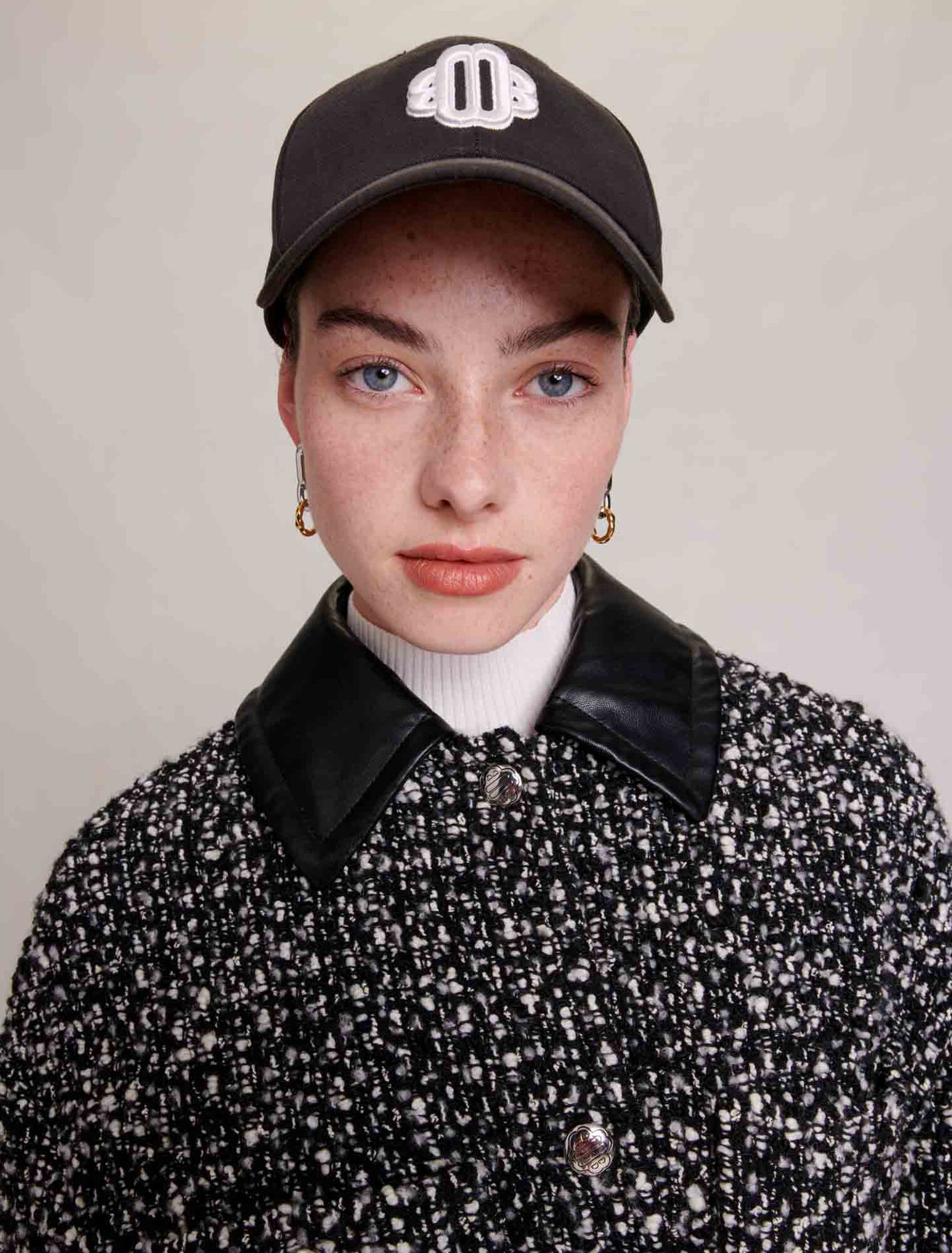 Short tweed coat