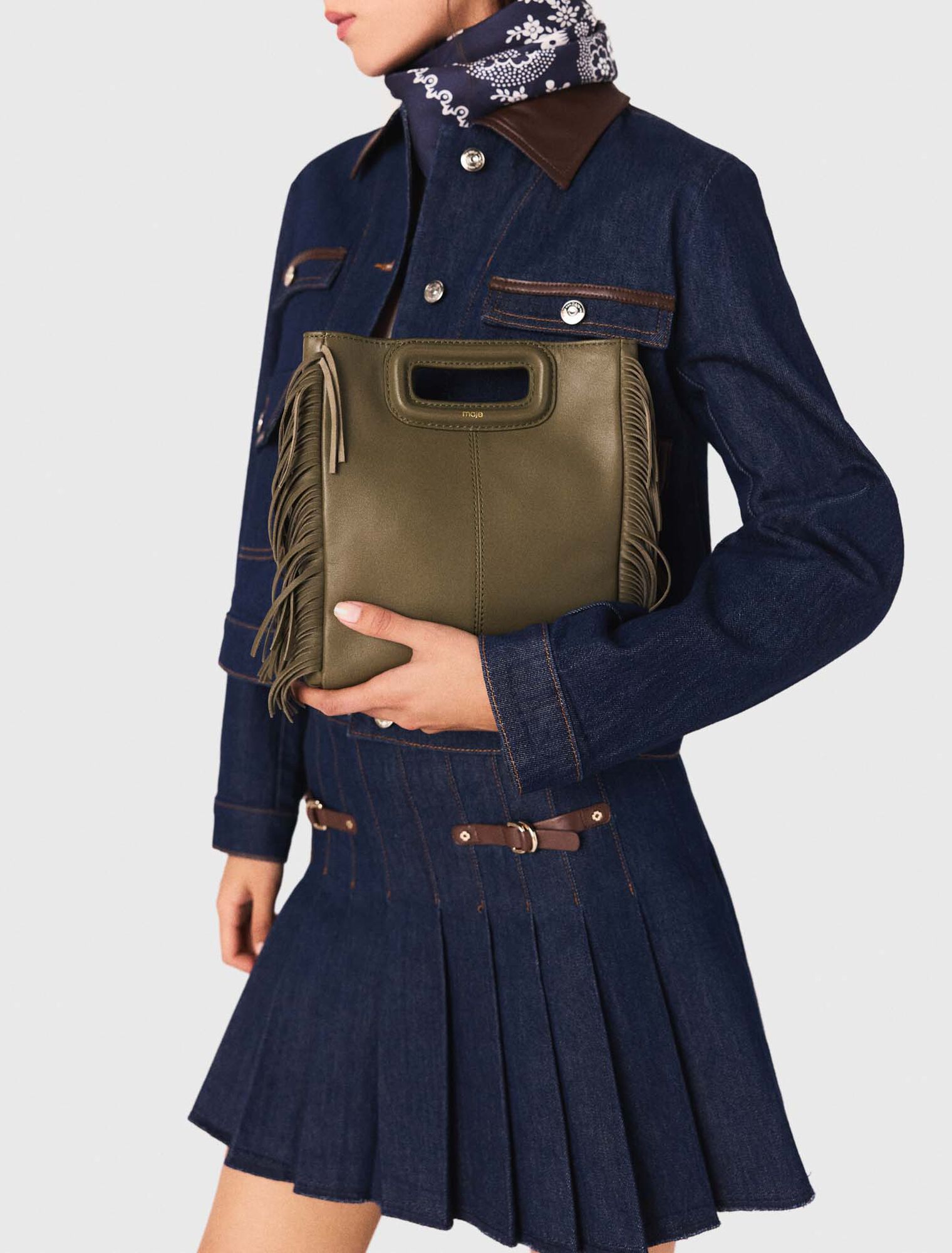 Short denim skirt with lining