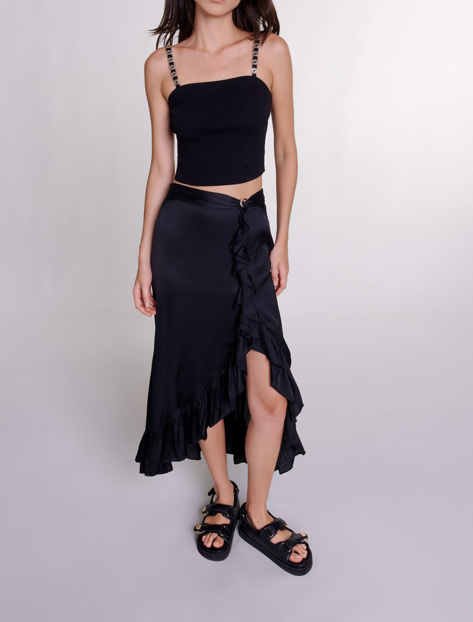 Crop top with removable straps