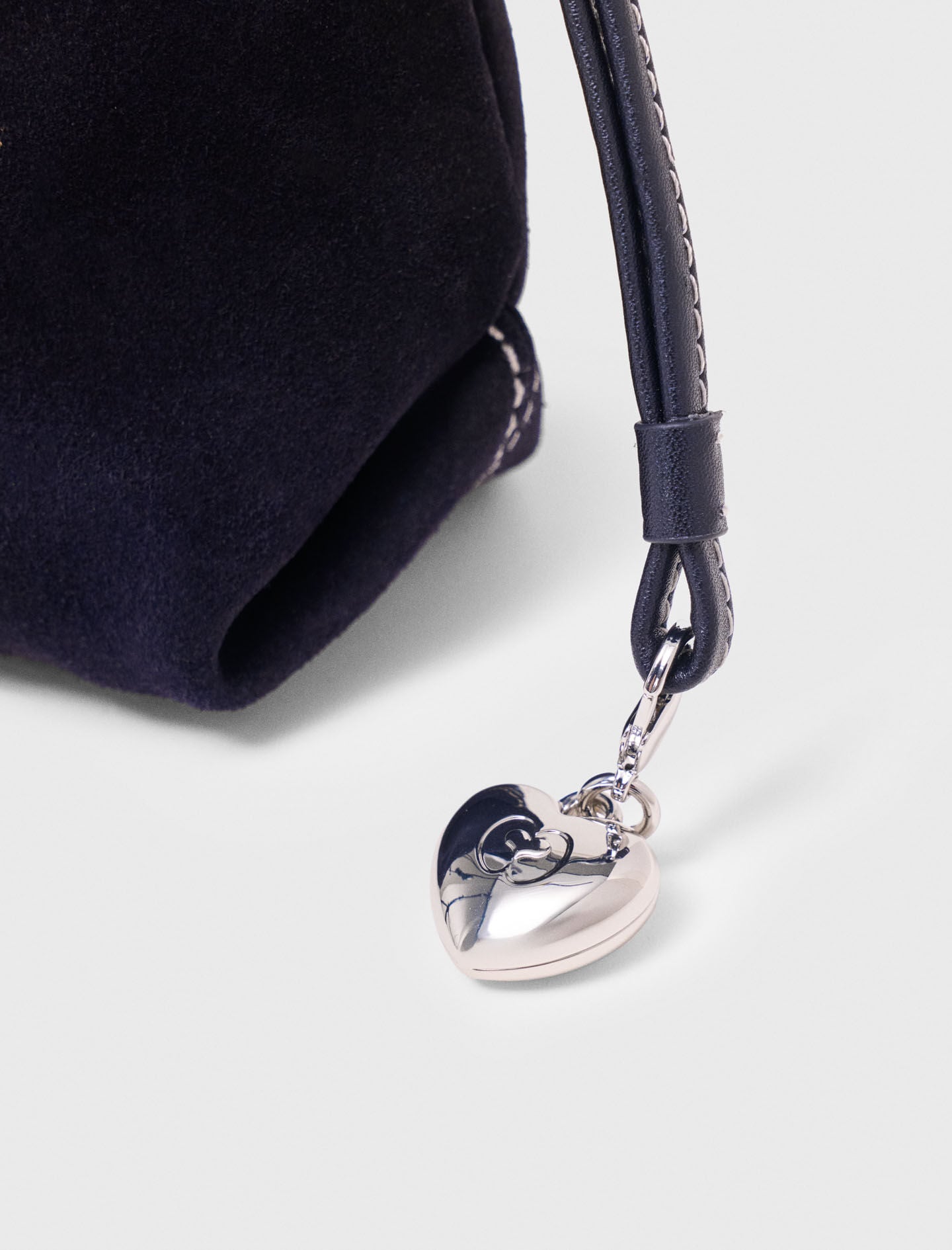 M bag in crocodile-effect leather