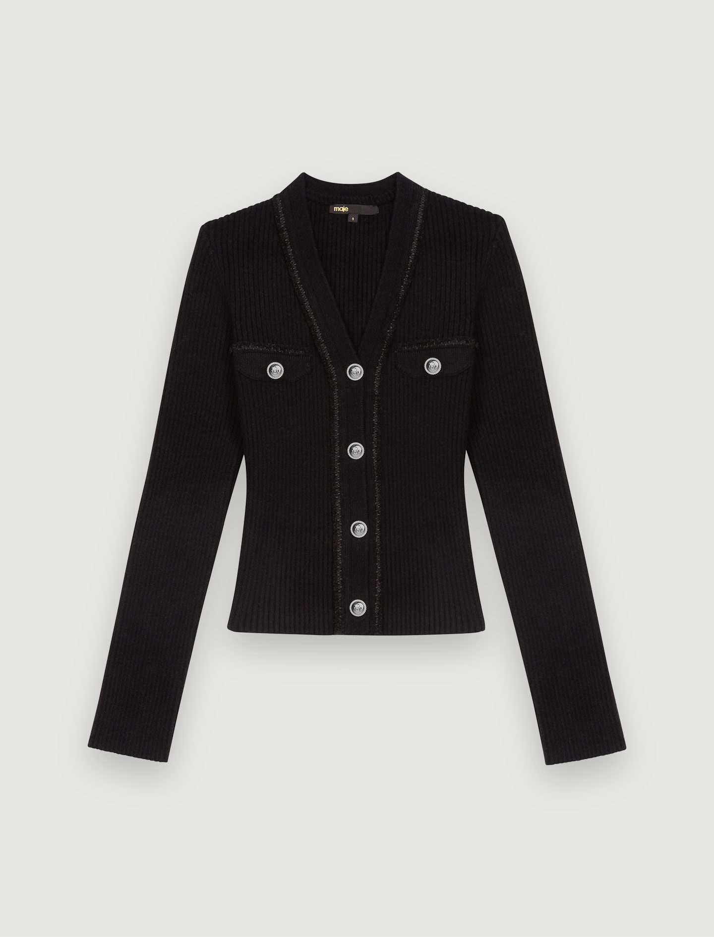 Close-fitting knit cardigan