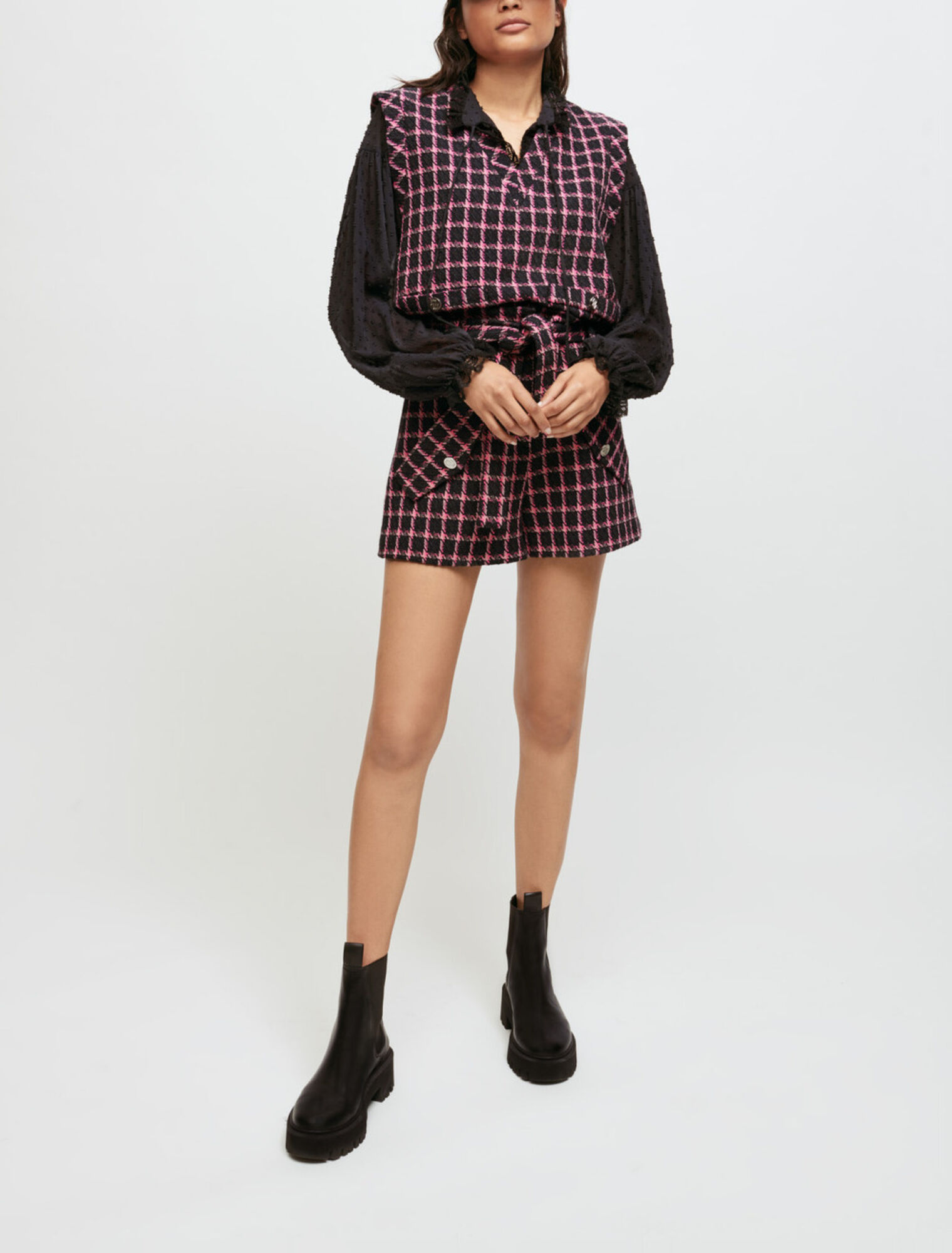 Sleeveless plaid top