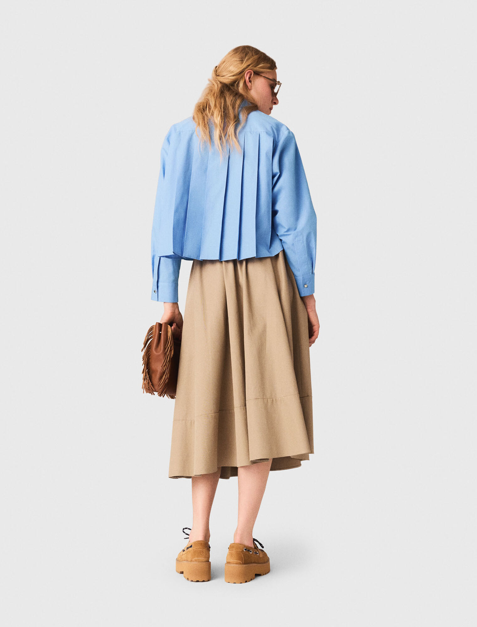 Pleated back embroidered shirt