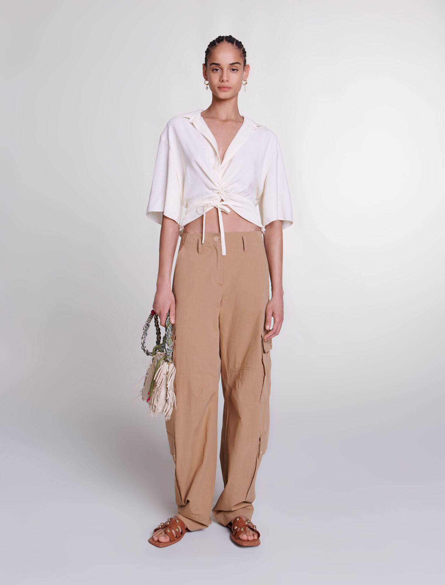 Cargo trousers with pockets