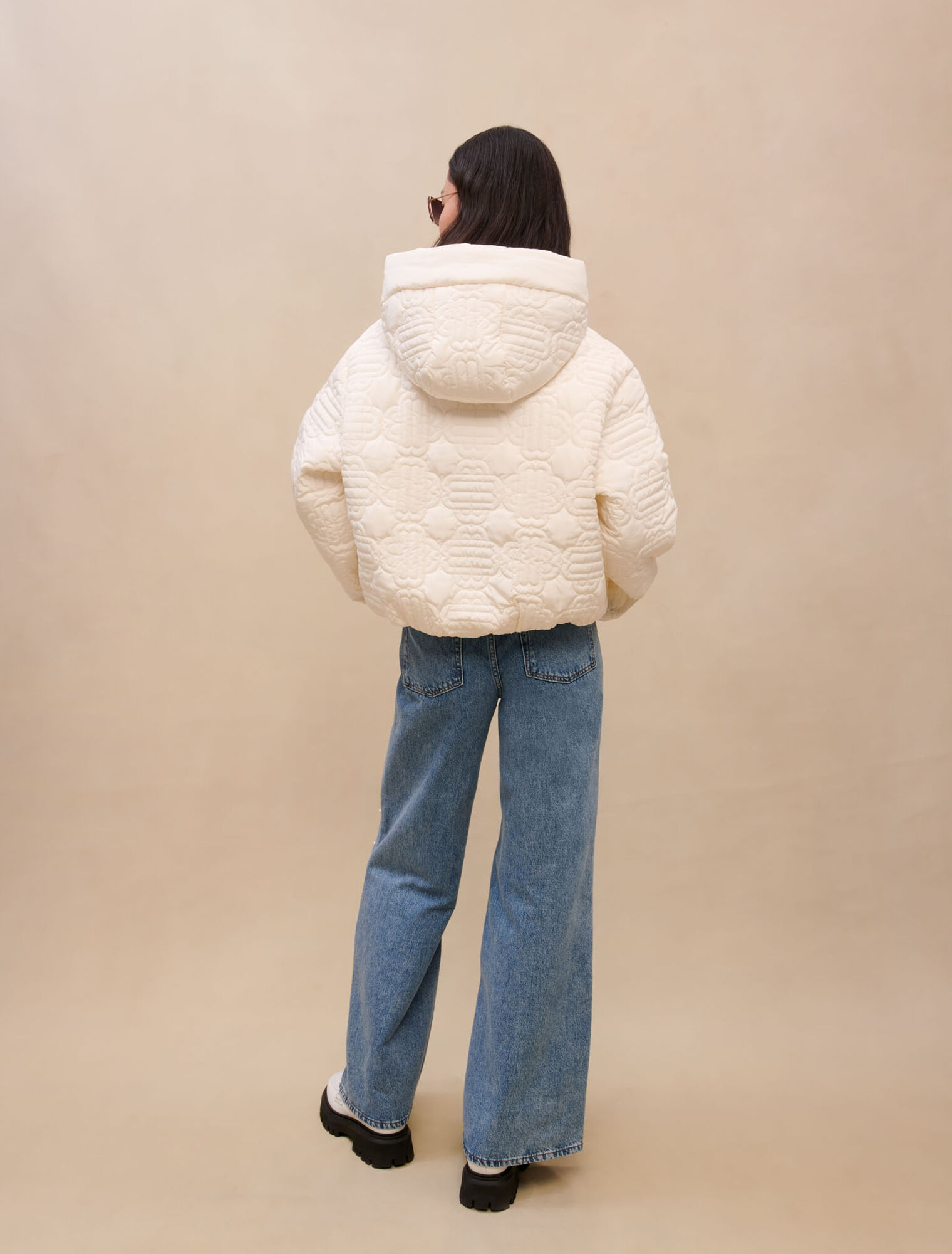 Short white puffer jacket