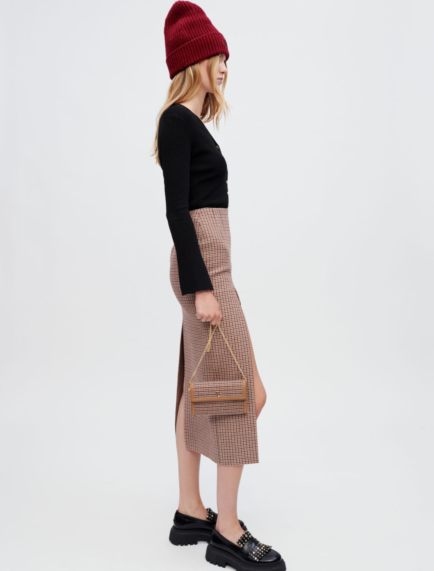 Midi skirt with houndstooth slit