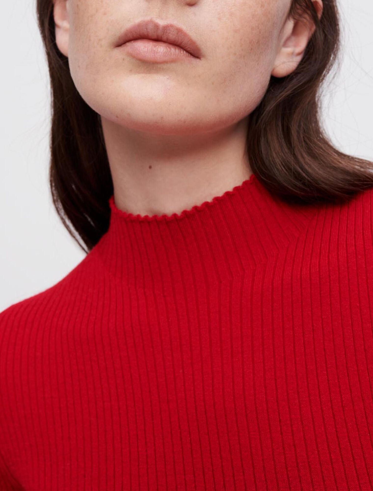 Ribbed knit dress with gold eyelets
