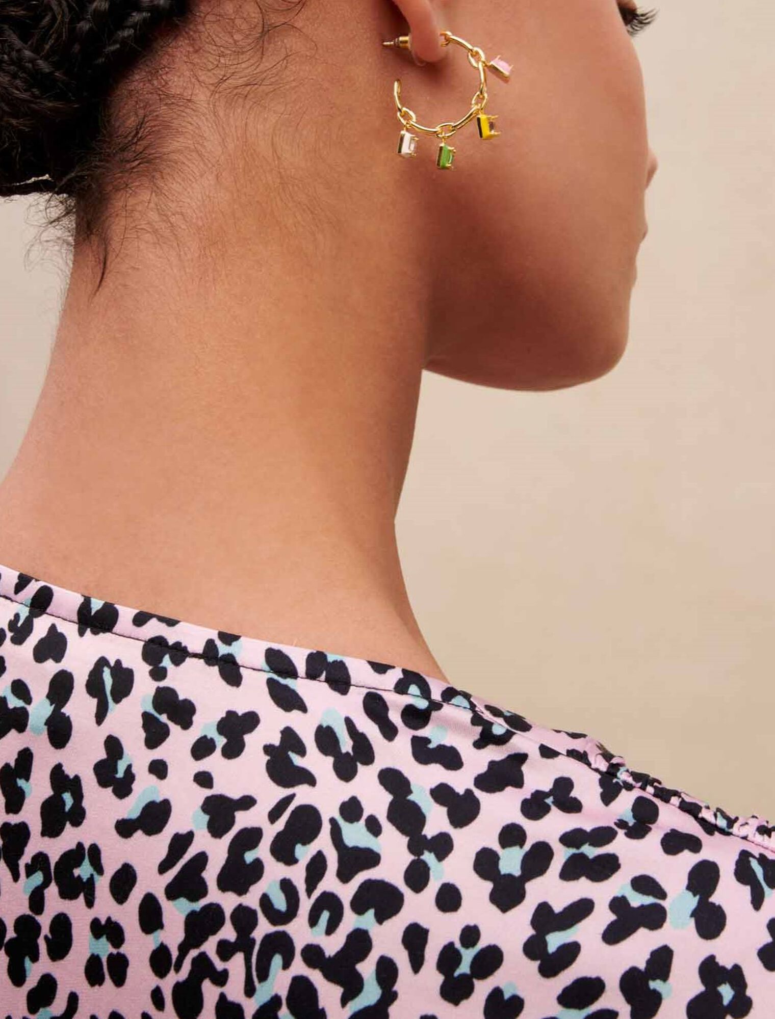 Hoops with rhinestones and enamel