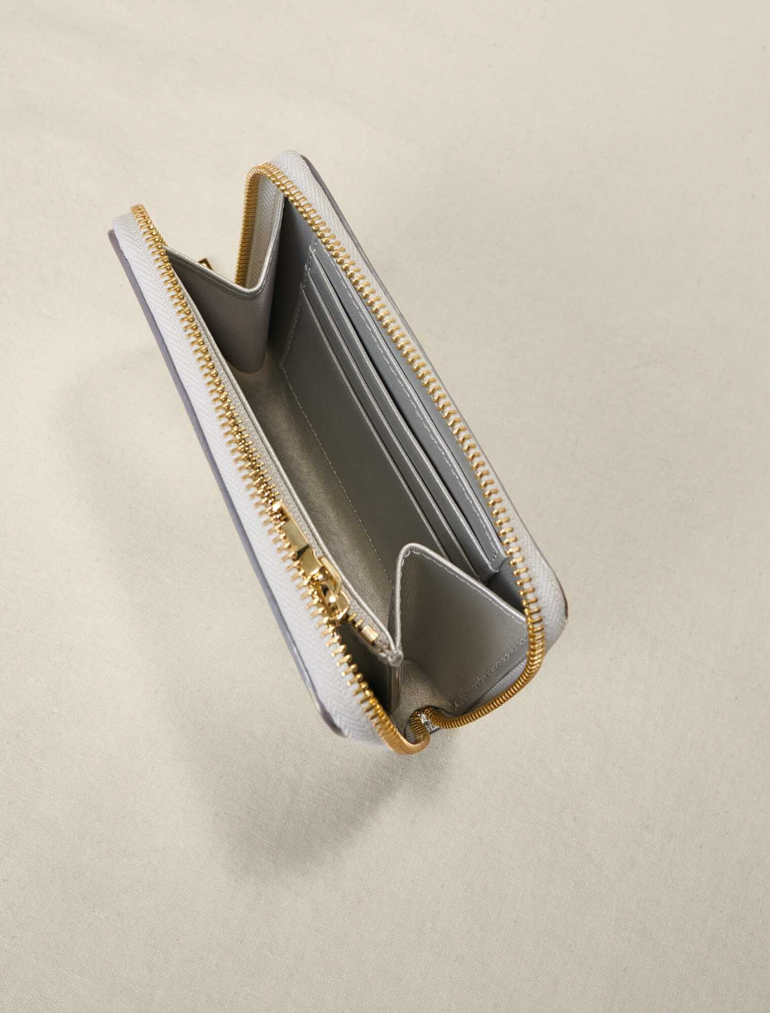 Metallic leather wallet