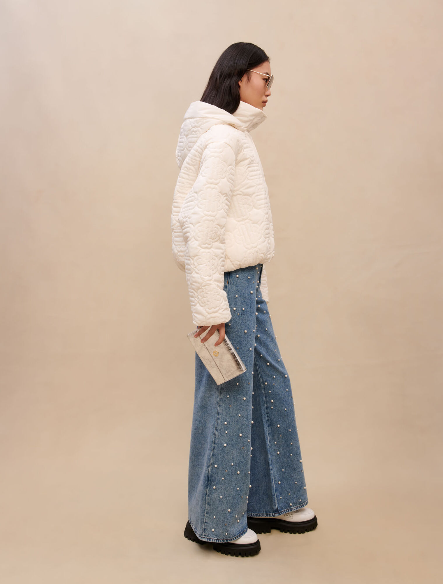 Short white puffer jacket
