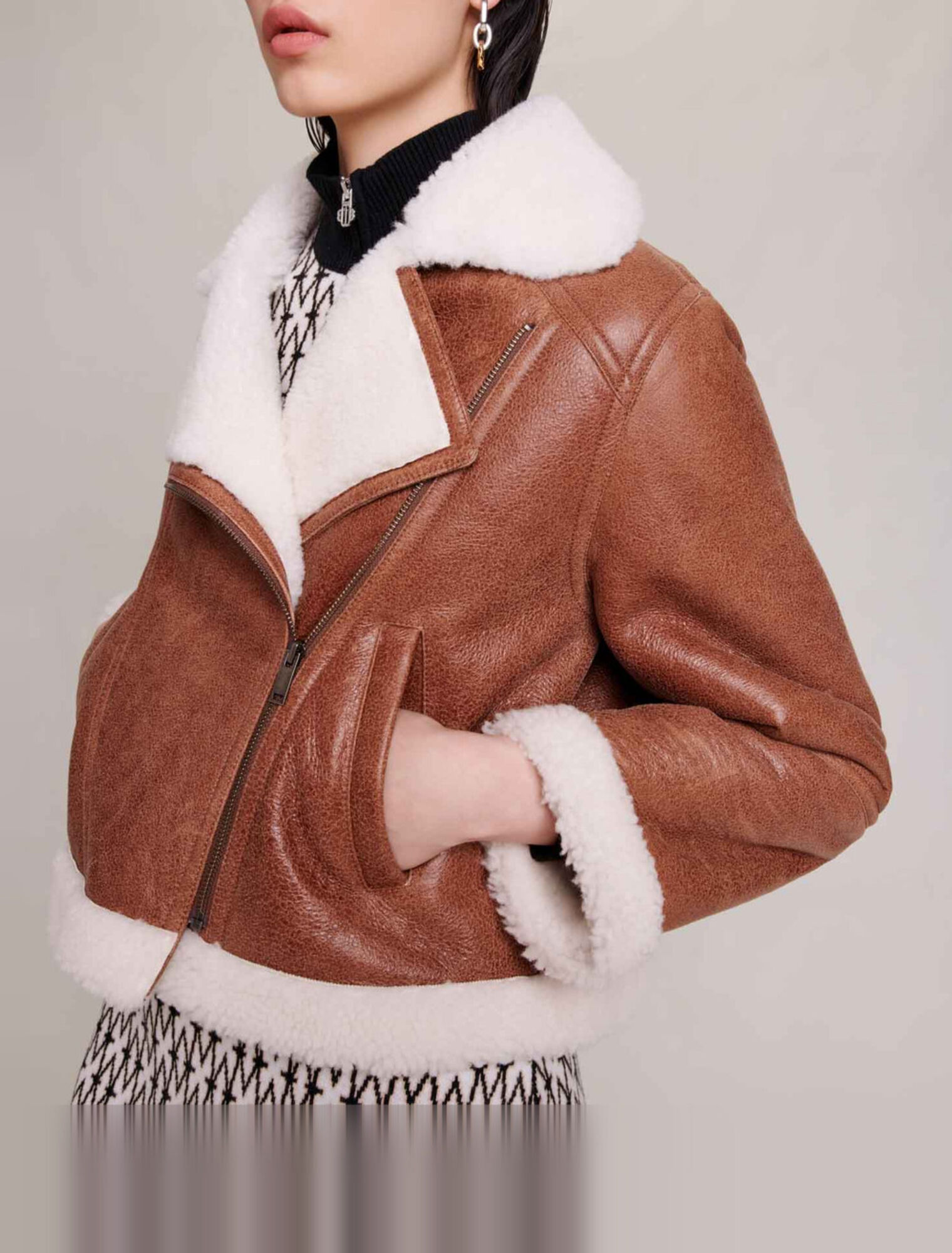 Short lambskin leather jacket