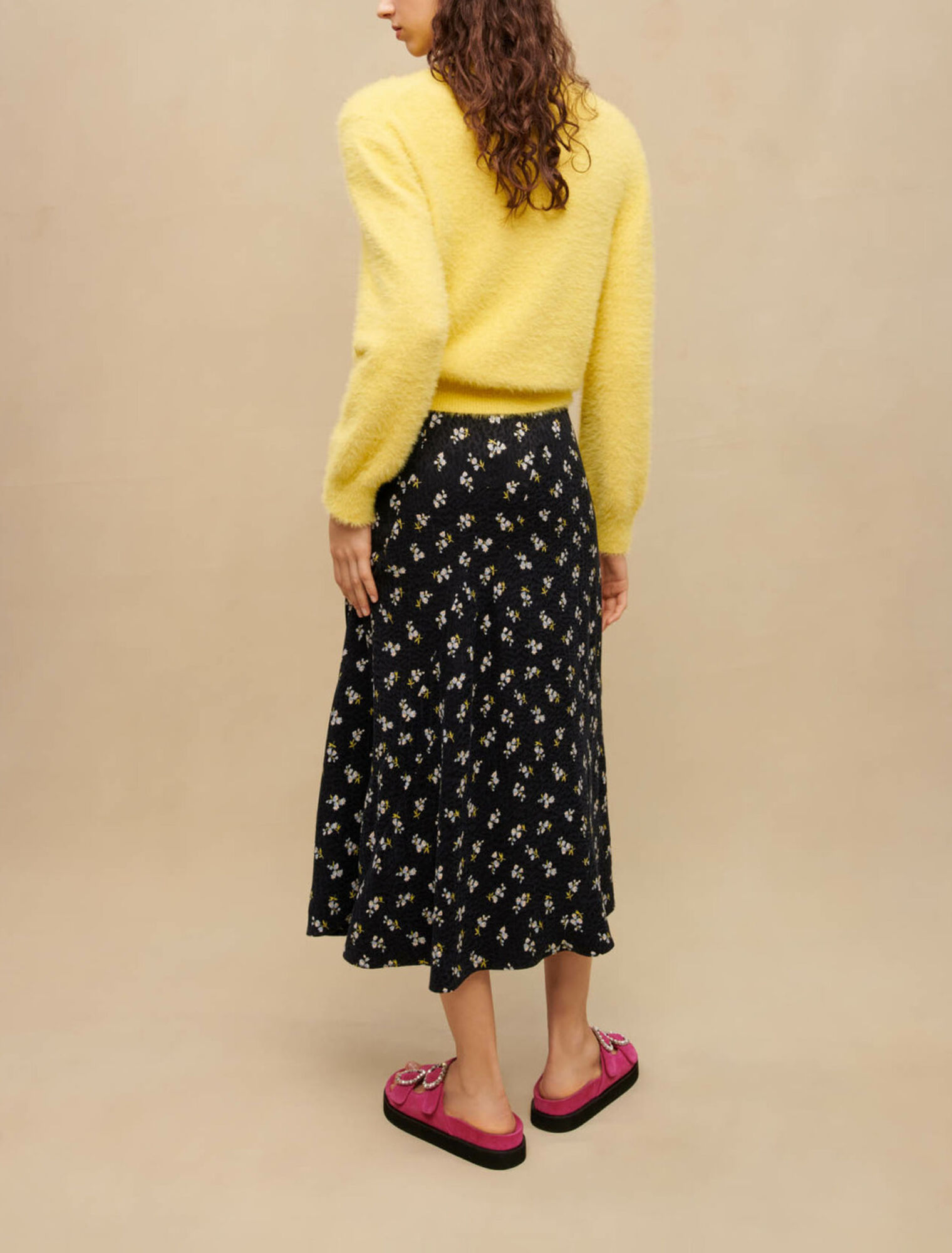 Yellow fluffy round-neck sweater