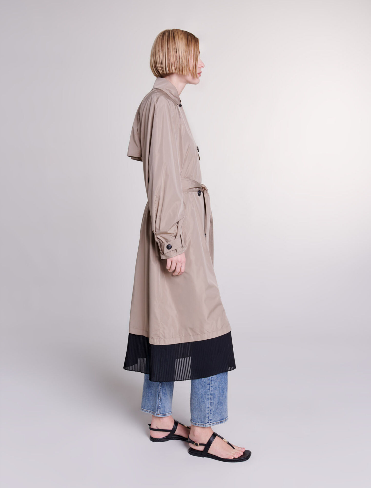 Contrast trench coat