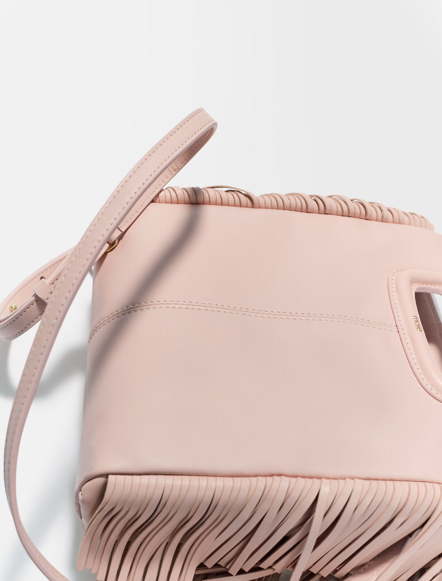 【MAJE】フリンジ付きスムースレザー Mバッグ - ピンク Pink Smooth Leather M Bag by Maje | Rent the Runway