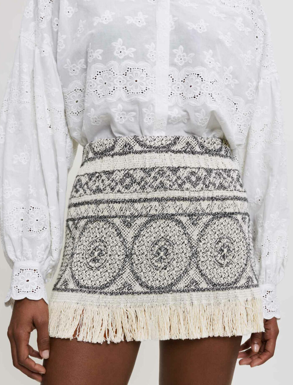 新しい季節 Short-style skirt jacquard fringed in パンツ