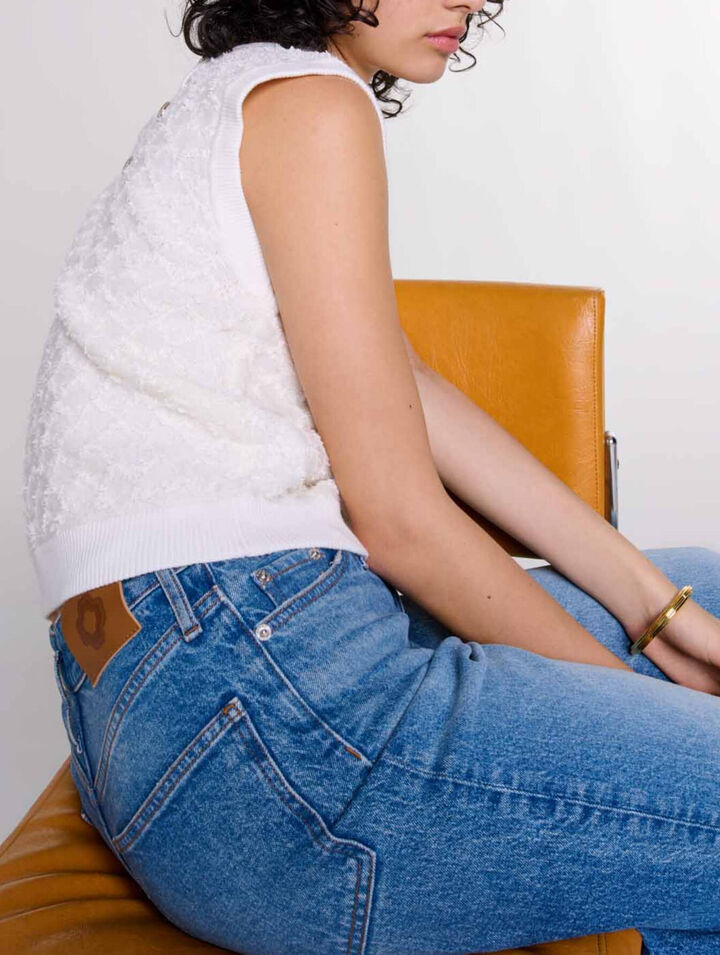Sleeveless knit jumper