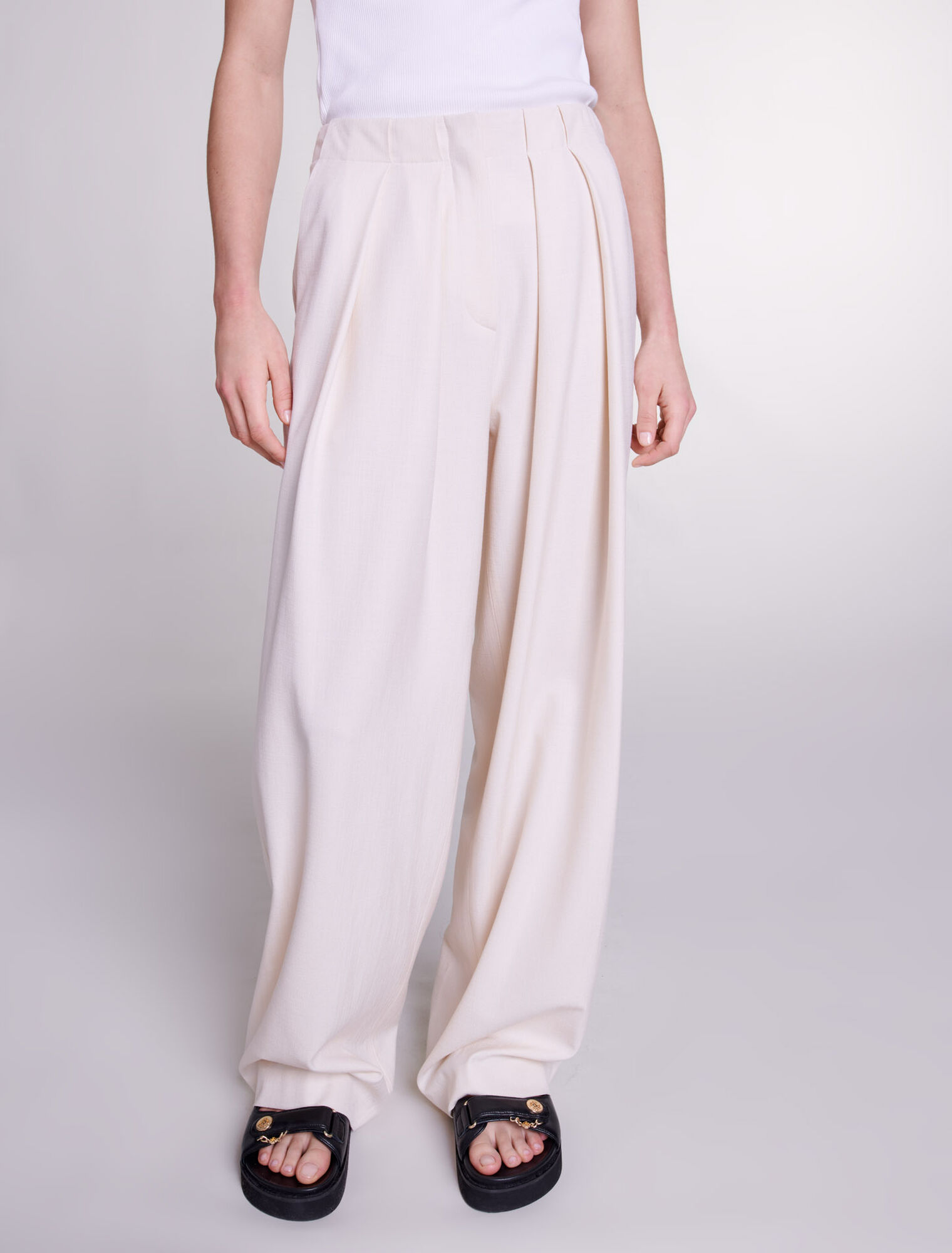 Wide-leg suit trousers